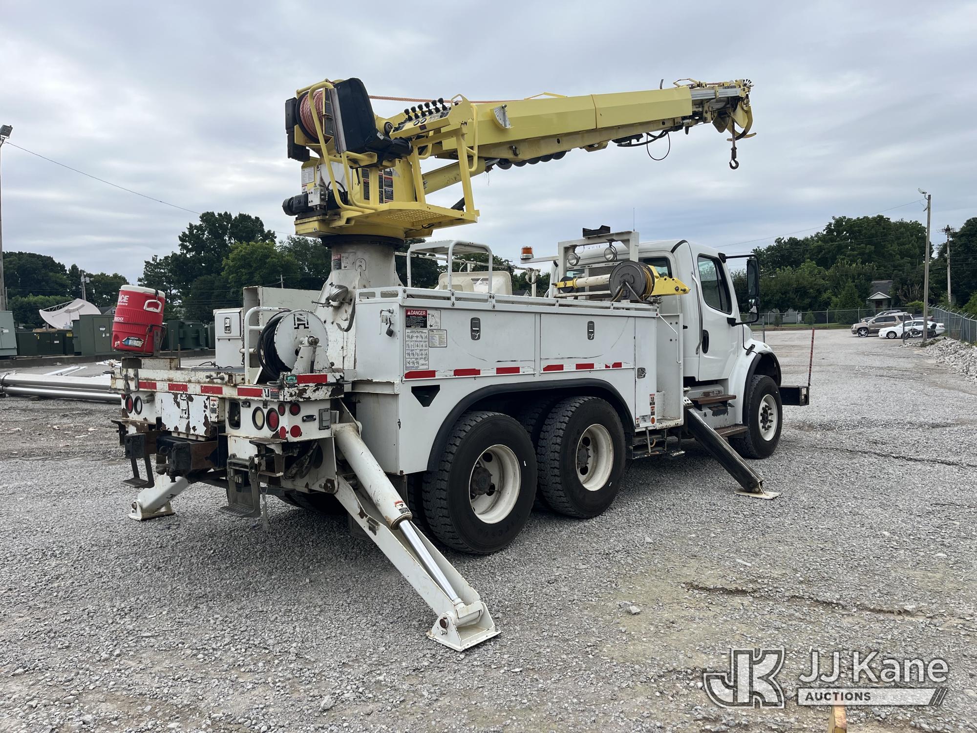 Altec DM47B-TR Digger Derrick On 2014 Freightliner M2 106 T/A Utility Truck (1631063) - photo 4