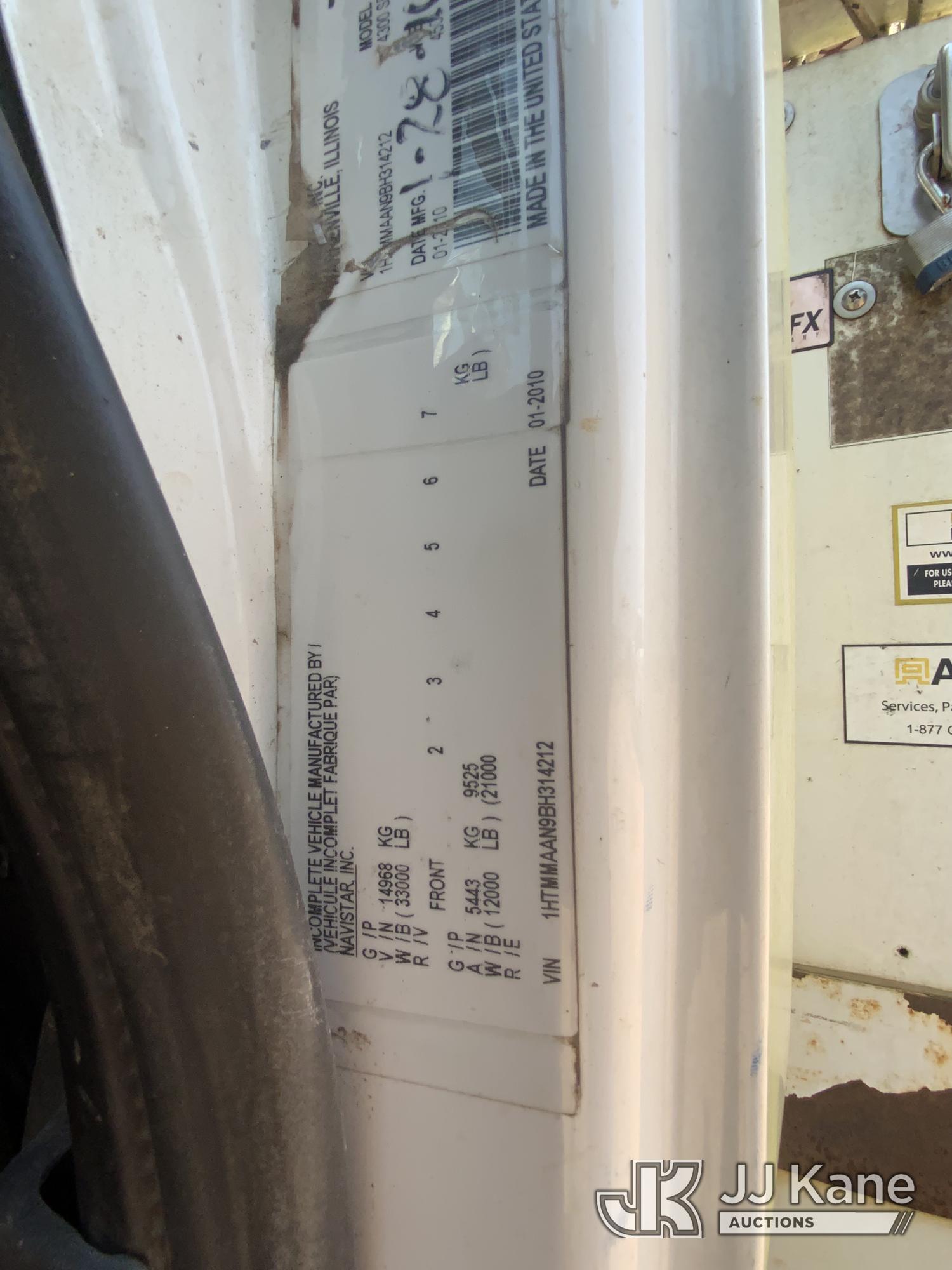 Altec AT40C Telescopic Non-Insulated Cable Placing Bucket Truck On 2011 International 4300 Utility Truck (1631200) - photo 5