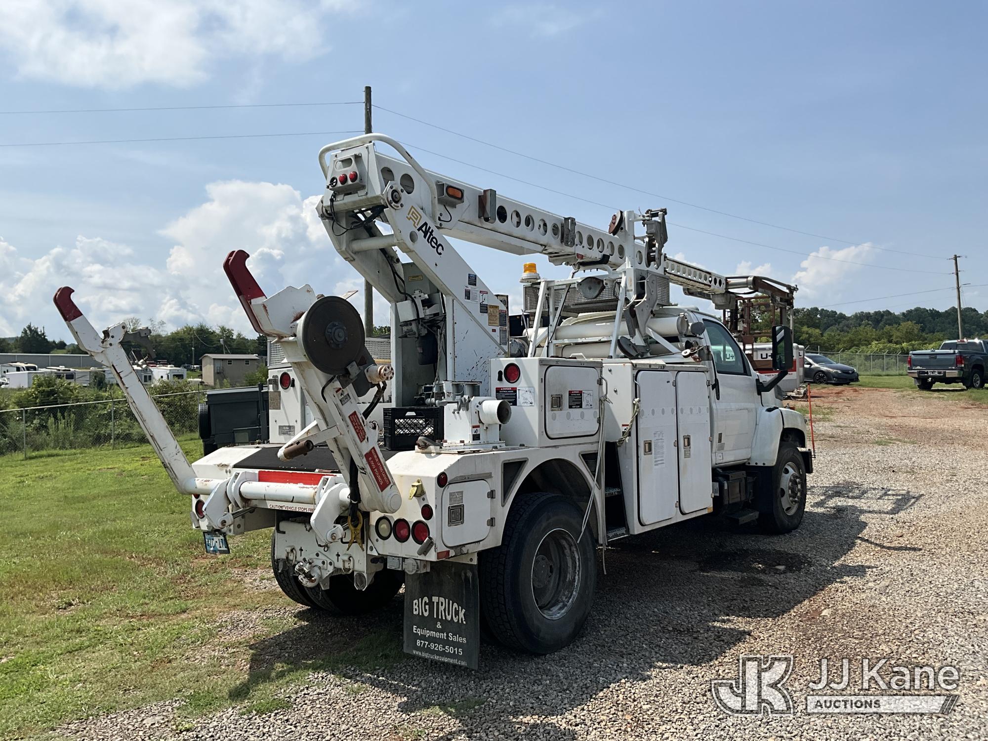 Altec AT40C Telescopic Non-Insulated Cable Placing Bucket Truck On 2005 GMC C8500 Utility Truck (1631215) - photo 3