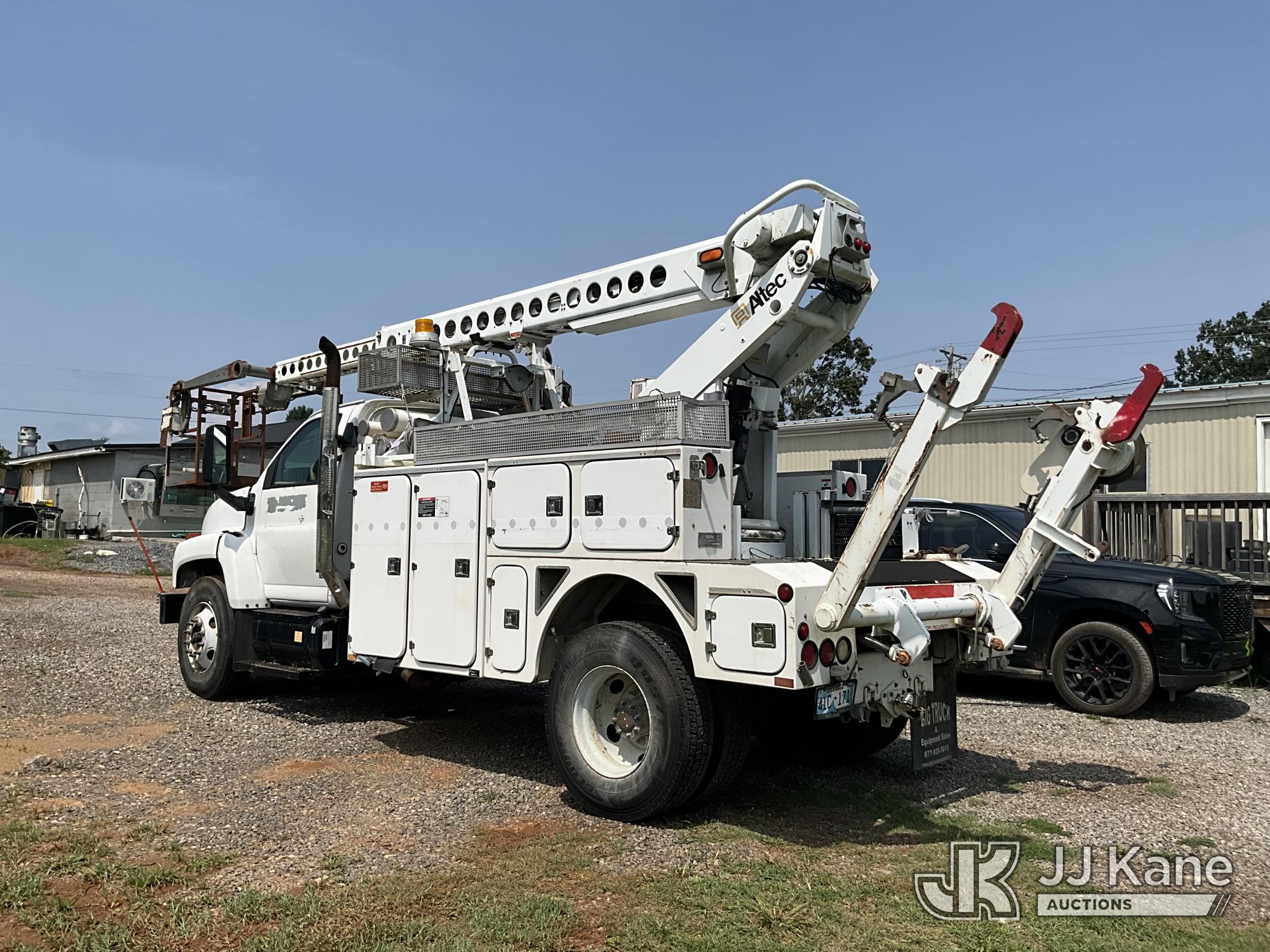 Altec AT40C Telescopic Non-Insulated Cable Placing Bucket Truck On 2005 GMC C8500 Utility Truck (1631215) - photo 4