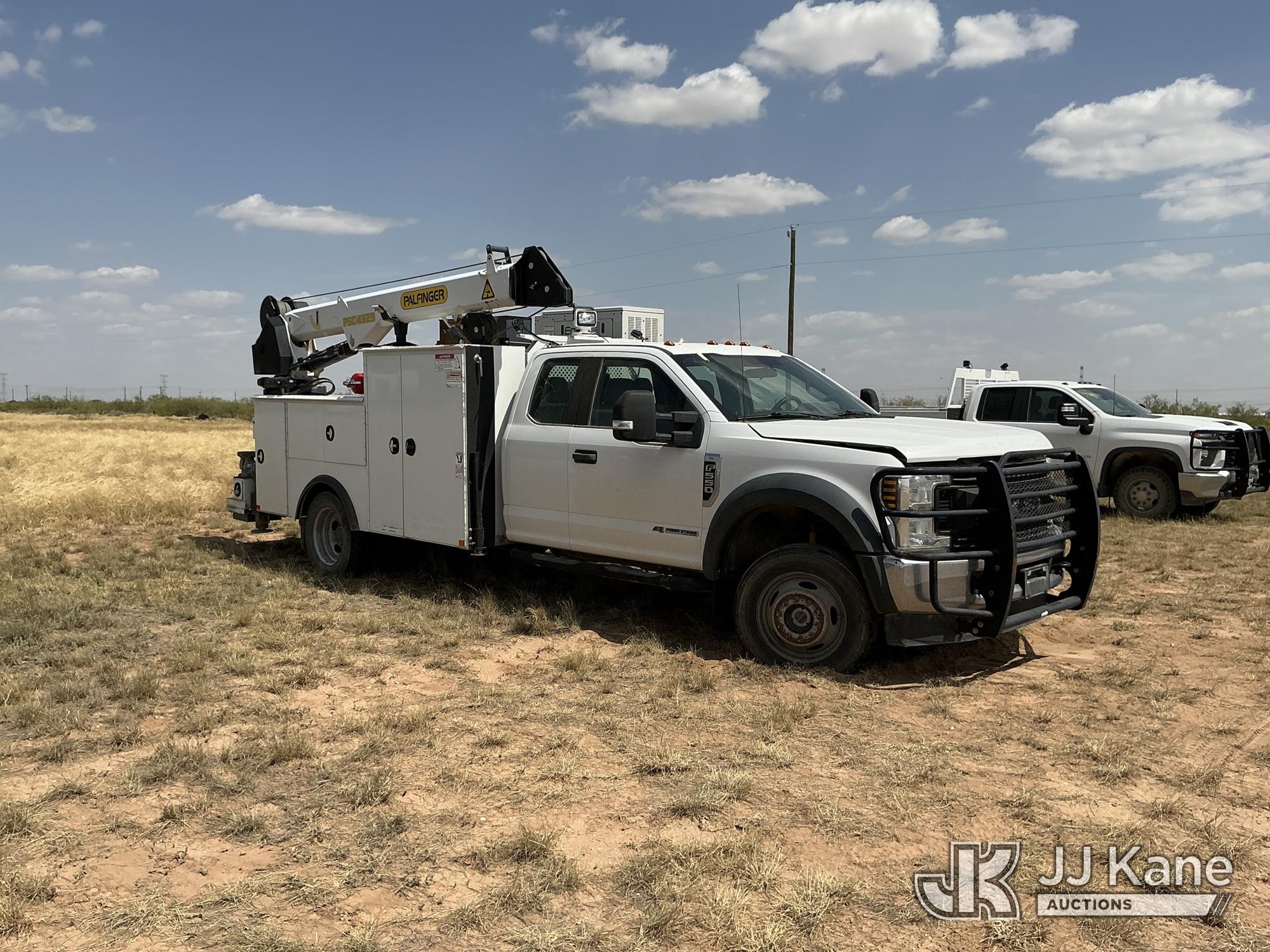 2019 Ford F-550 Extended-Cab Mechanics Service Truck (1631271) - photo 2
