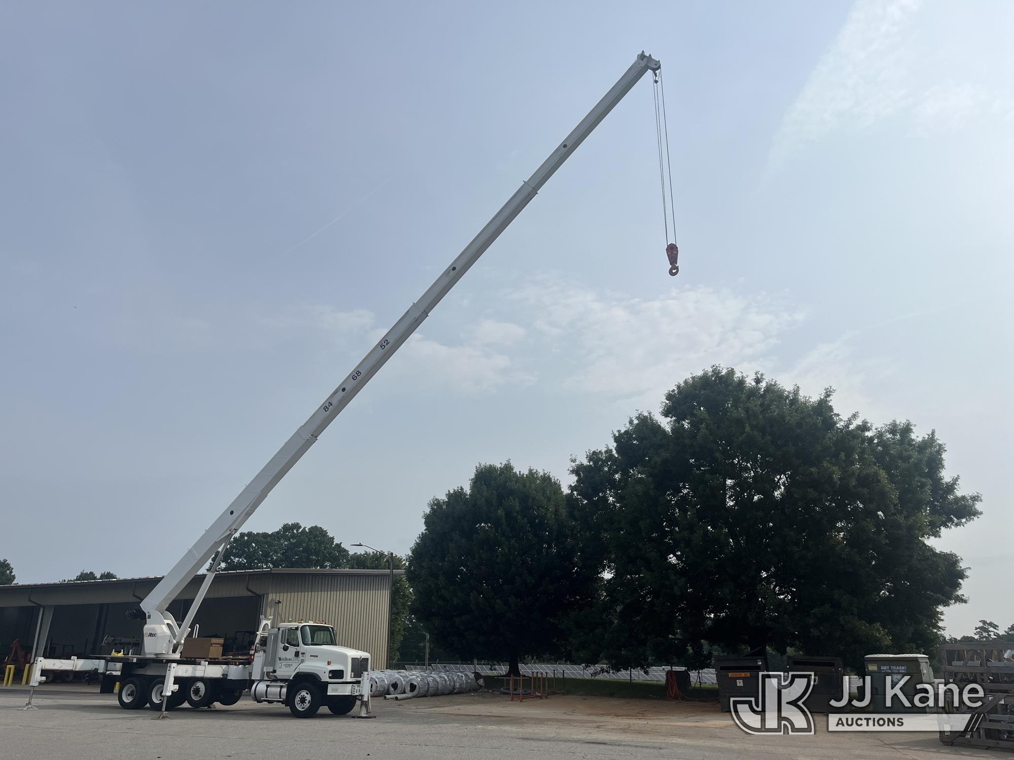 Altec AC38-103S, 38 Ton Hydraulic Crane On 2007 International 5600i Flatbed Truck (1631303) - photo 4