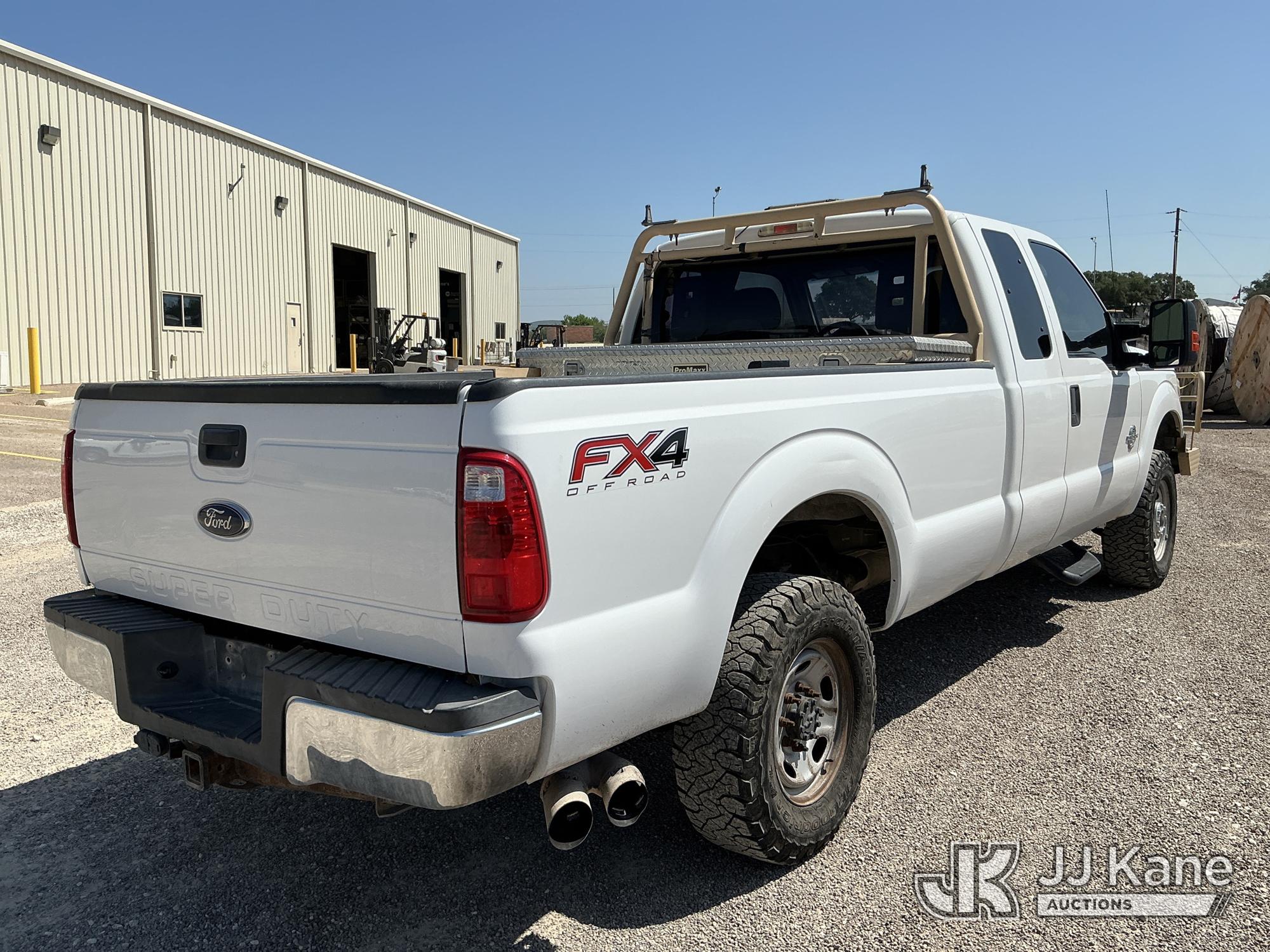 2015 Ford F250 4x4 Extended-Cab Pickup Truck (1631392) - photo 3
