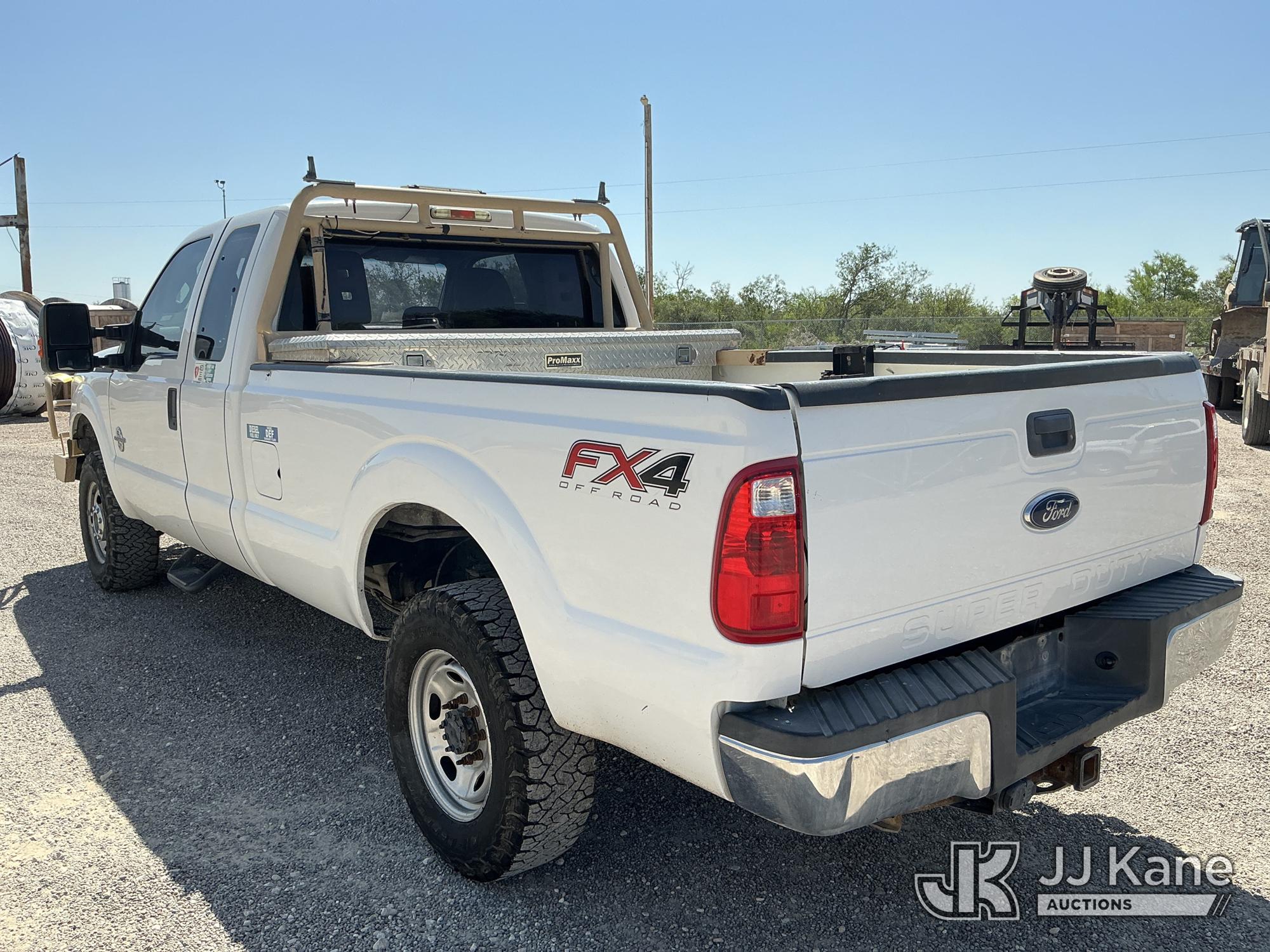 2015 Ford F250 4x4 Extended-Cab Pickup Truck (1631392) - photo 4