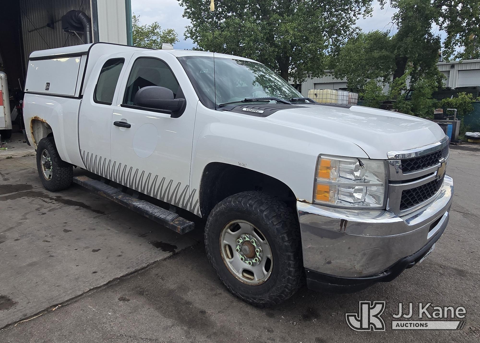 2011 Chevrolet Silverado 2500HD Extended-Cab Pickup Truck (1631511) - photo 2