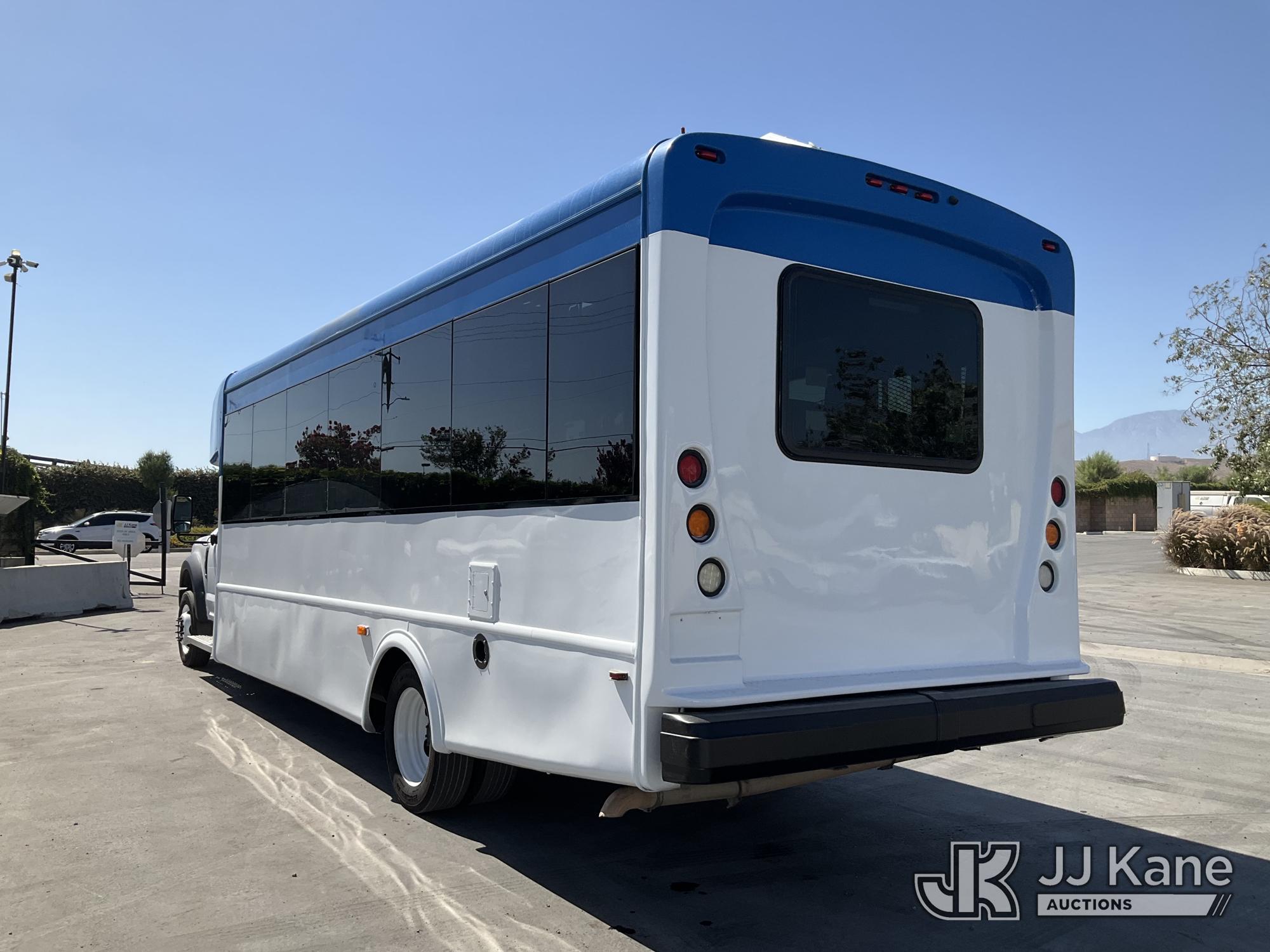2019 Ford F-550 Passenger Bus (1631697) - photo 4