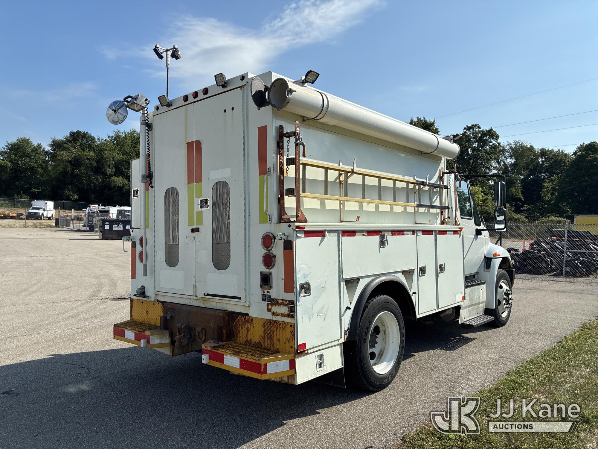 2016 International DuraStar 4300 Air Compressor Utility Truck (1631749) - photo 3