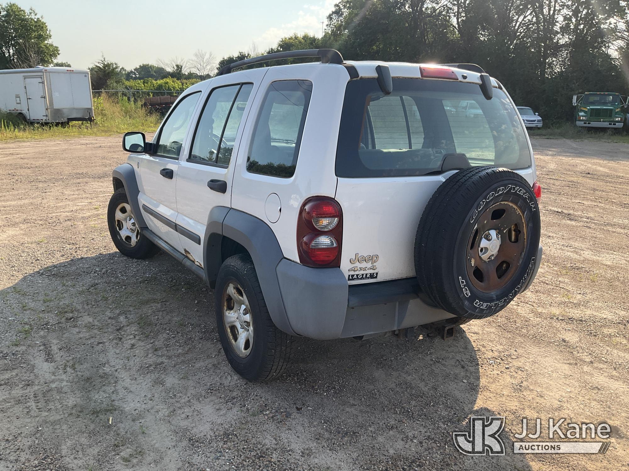 2005 Jeep Liberty 4-Door Sport Utility Vehicle (1631986) - photo 4