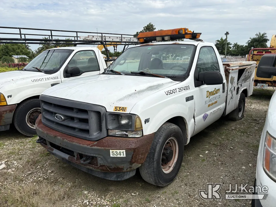 2001 Ford F350 Service Truck (1632290)