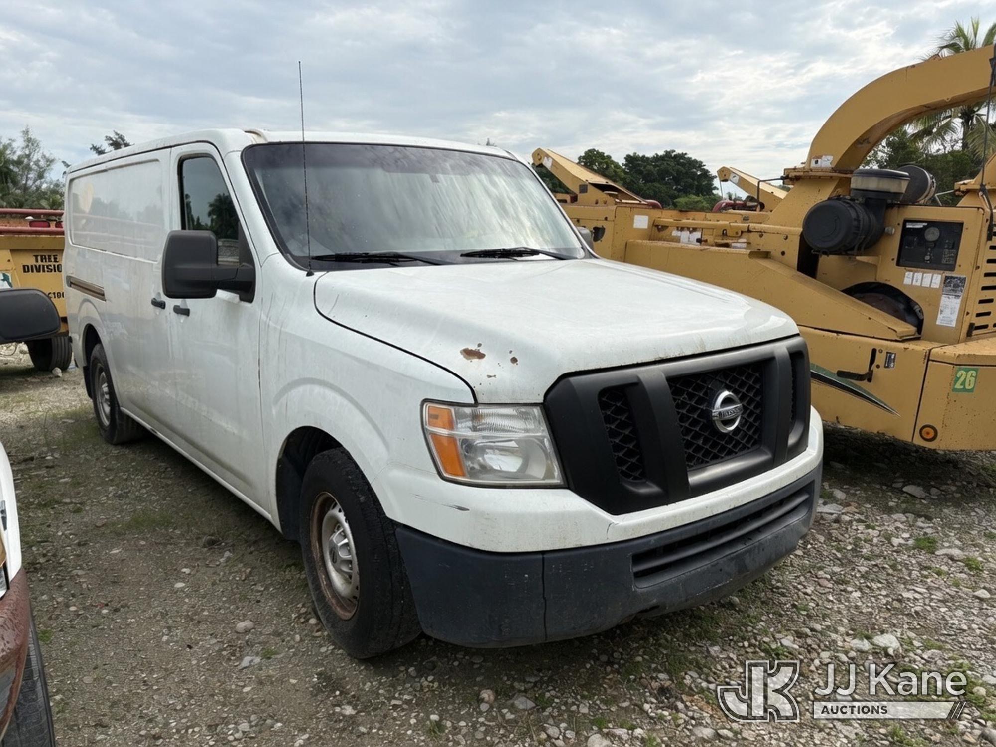 2014 Nissan NV Cargo Cargo Van (1632291) - photo 2