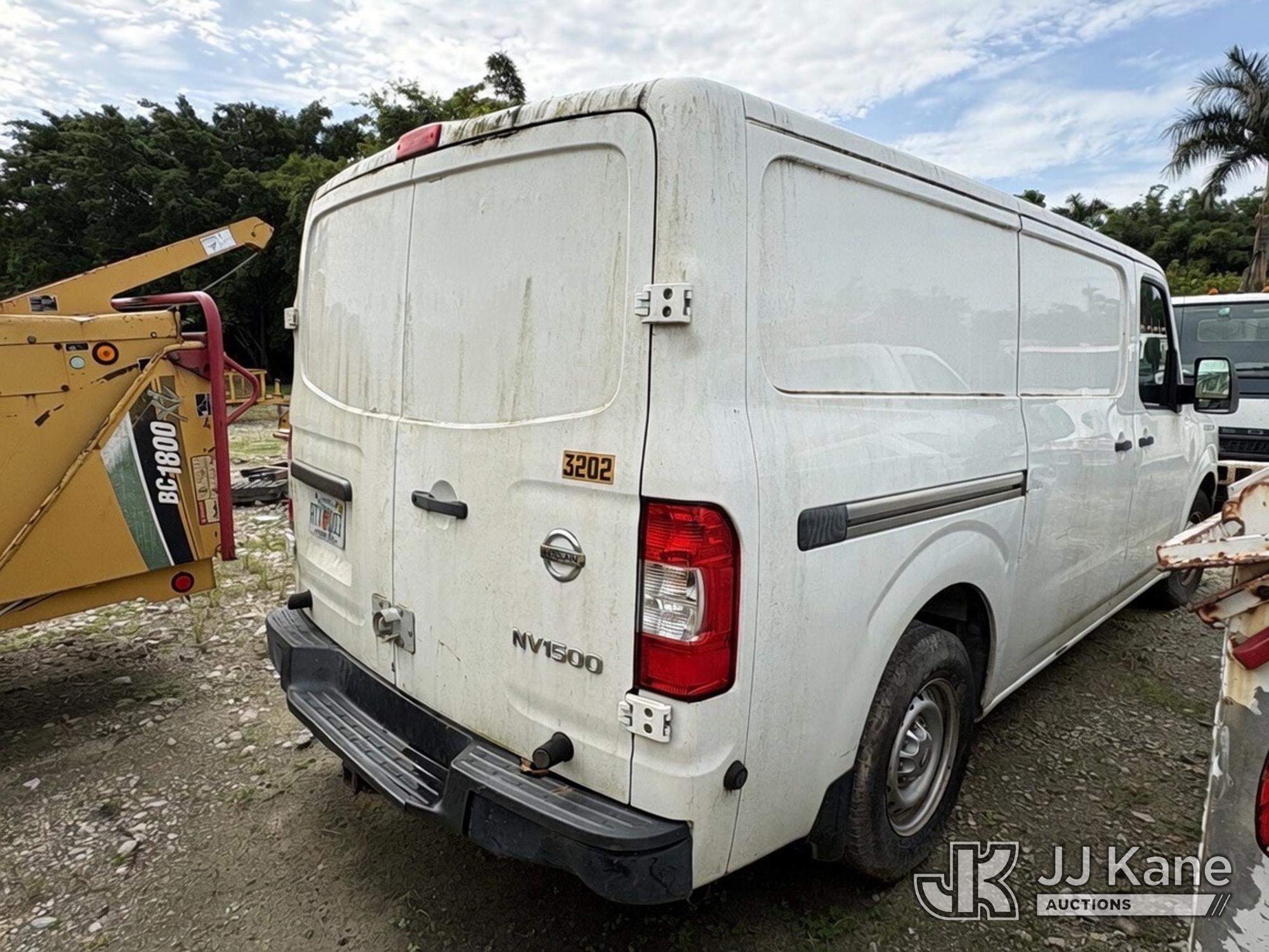2014 Nissan NV Cargo Cargo Van (1632291) - photo 3