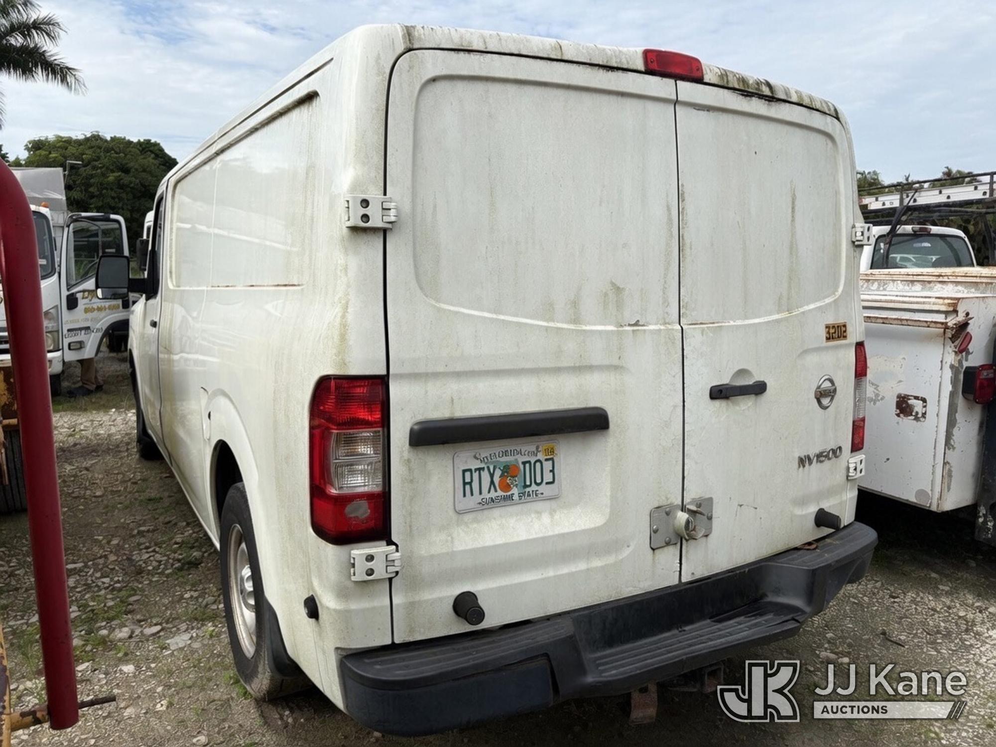 2014 Nissan NV Cargo Cargo Van (1632291) - photo 4