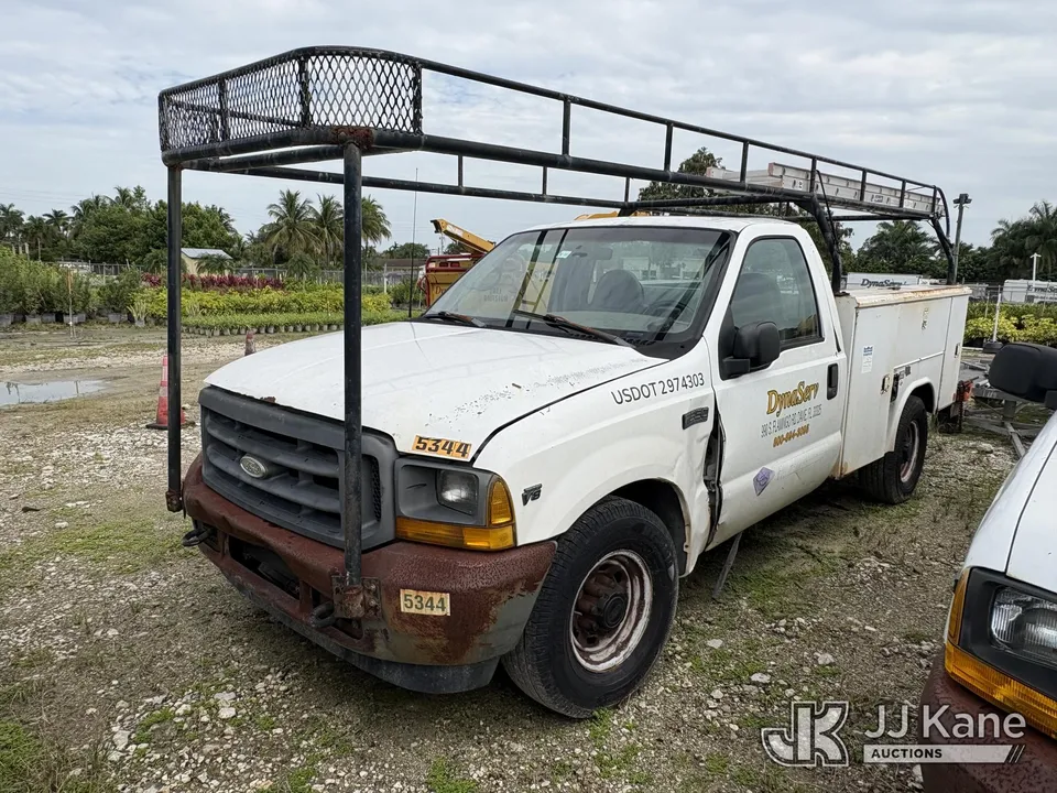 2001 Ford F350 Service Truck (1632292)
