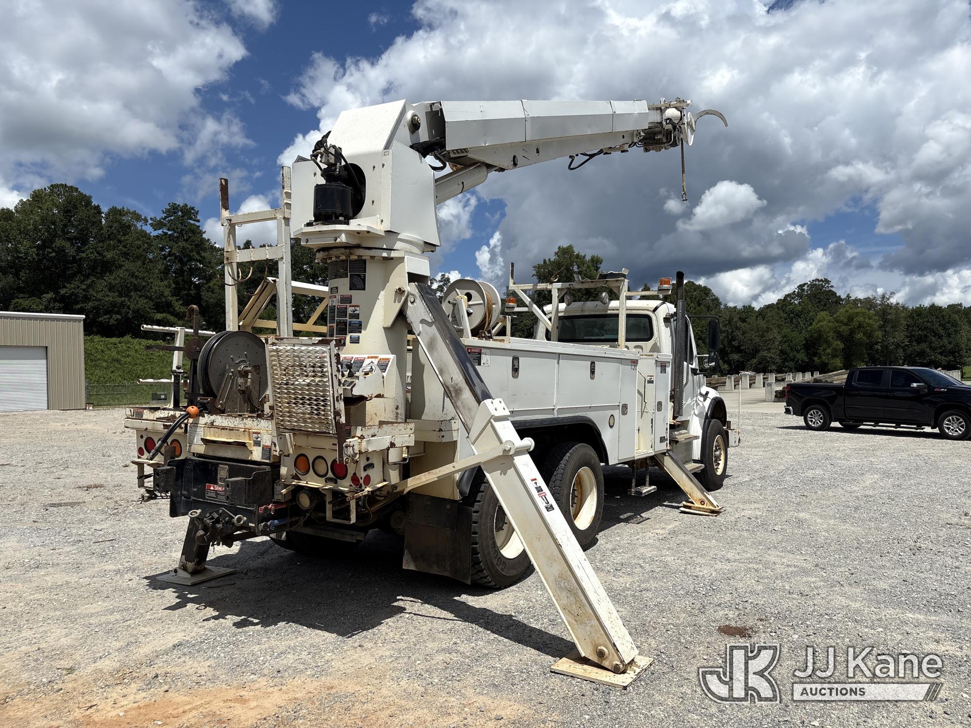 Altec D2050-BC Digger Derrick On 2016 Freightliner M2 106 T/A Utility Truck (1632299) - photo 3