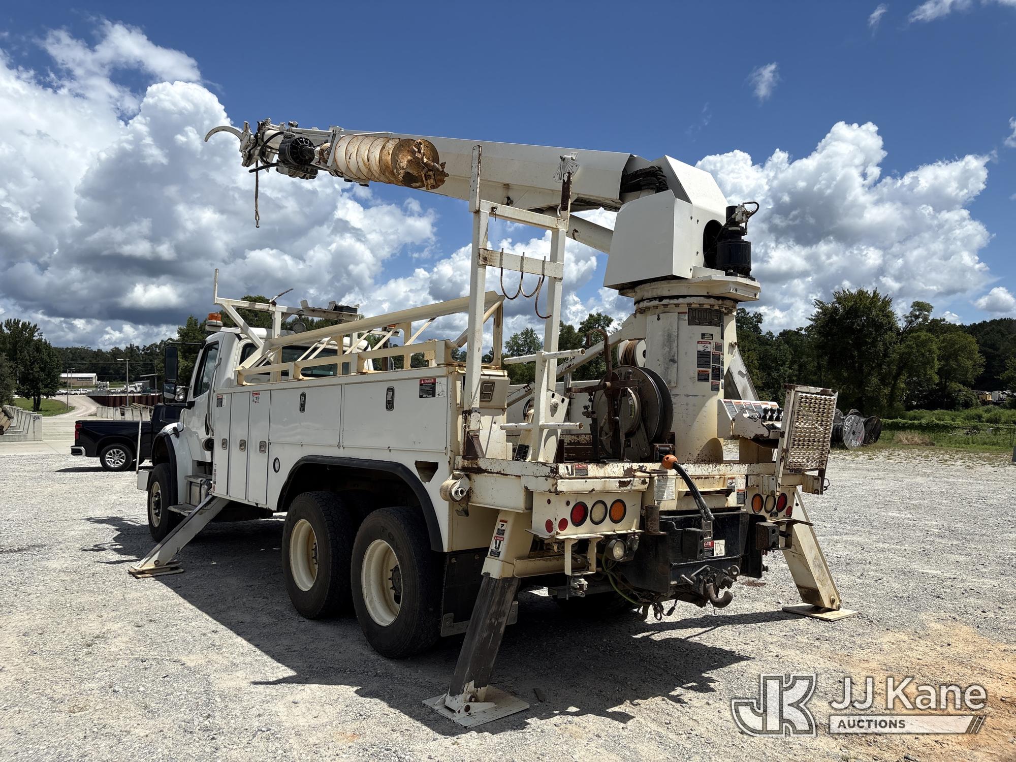 Altec D2050-BC Digger Derrick On 2016 Freightliner M2 106 T/A Utility Truck (1632299) - photo 4