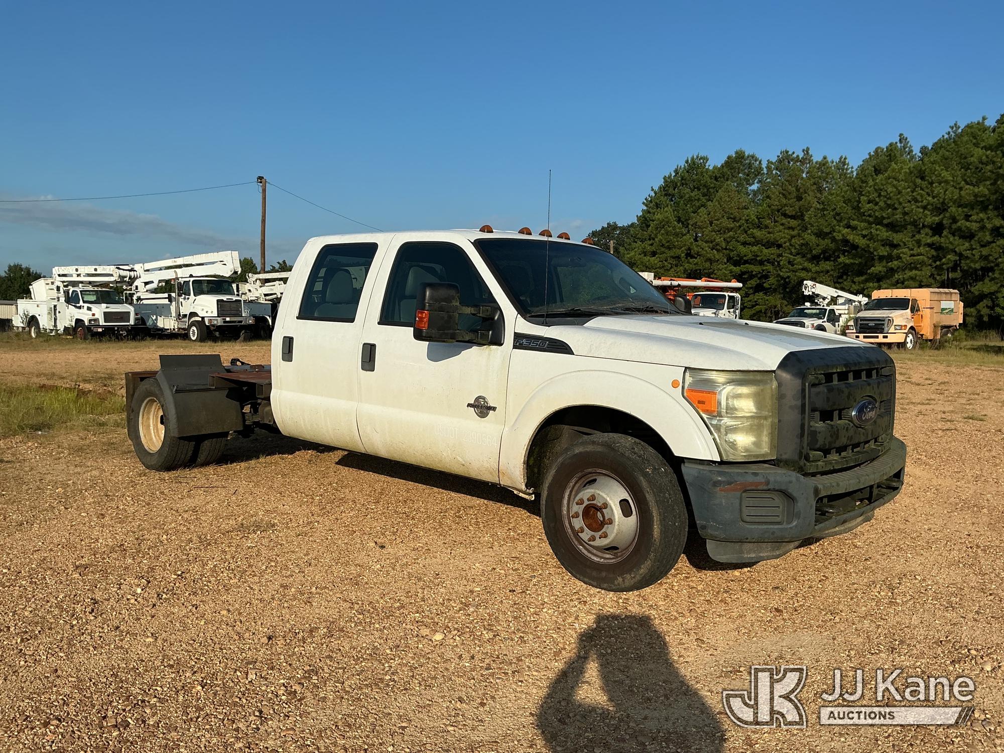 2015 Ford F-350 SD Crew-Cab Chassis (1632376) - photo 5