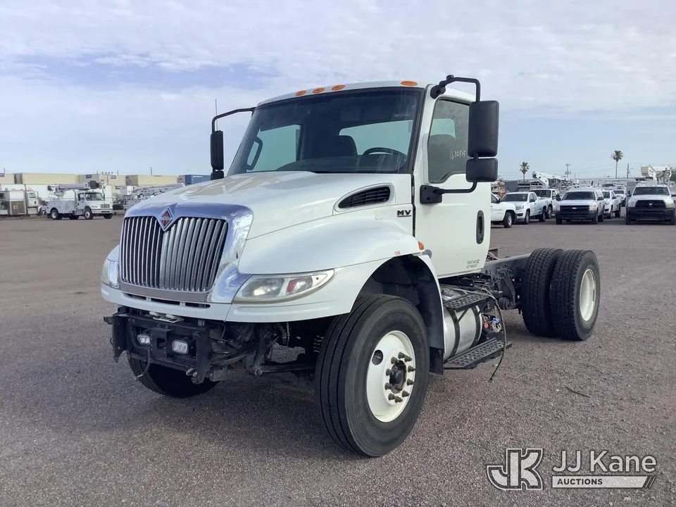 2020 International MV607 Cab & Chassis (1632515)