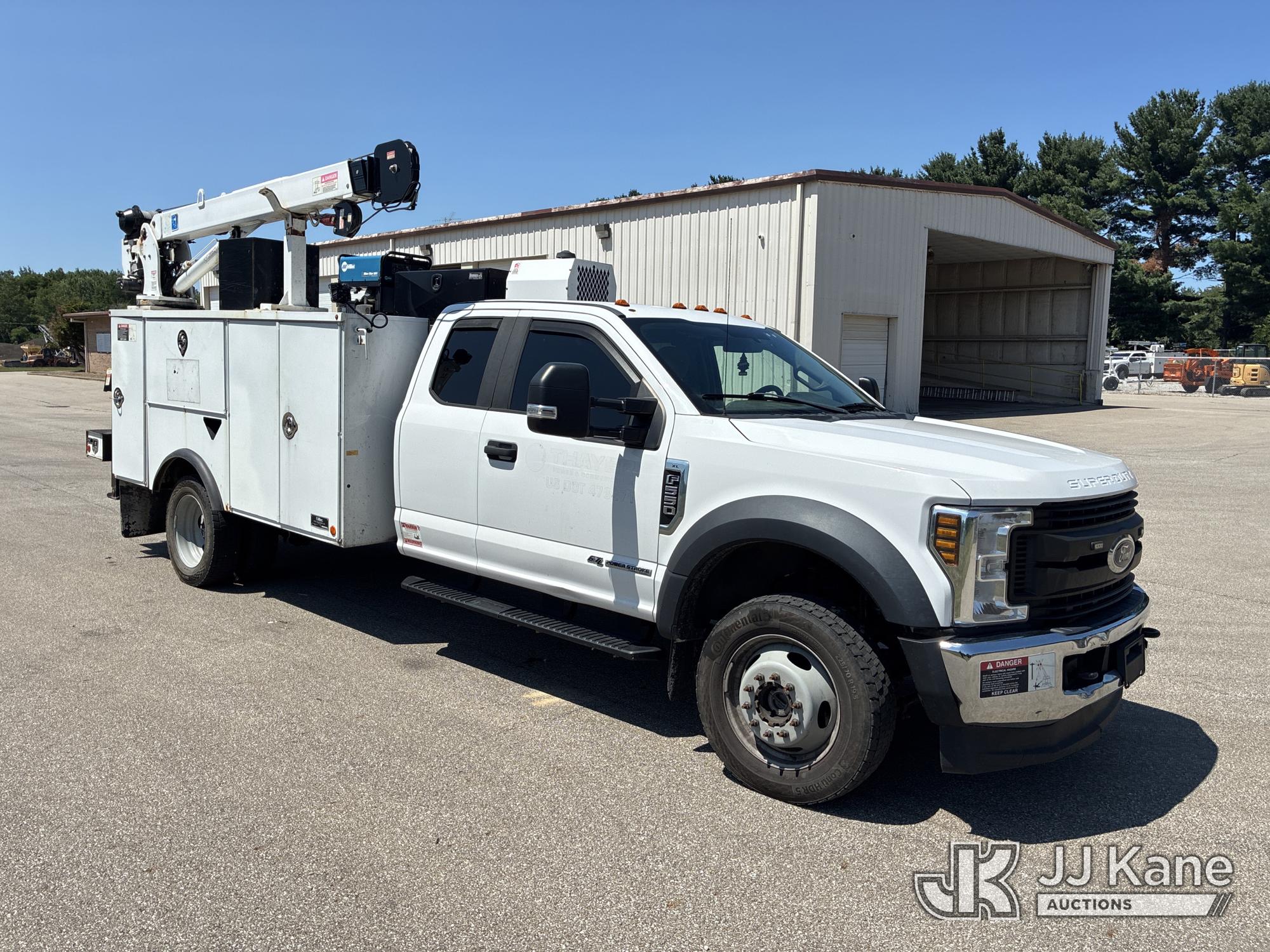 2019 Ford F-550 Extended-Cab Mechanics Service Truck (1632725) - photo 2