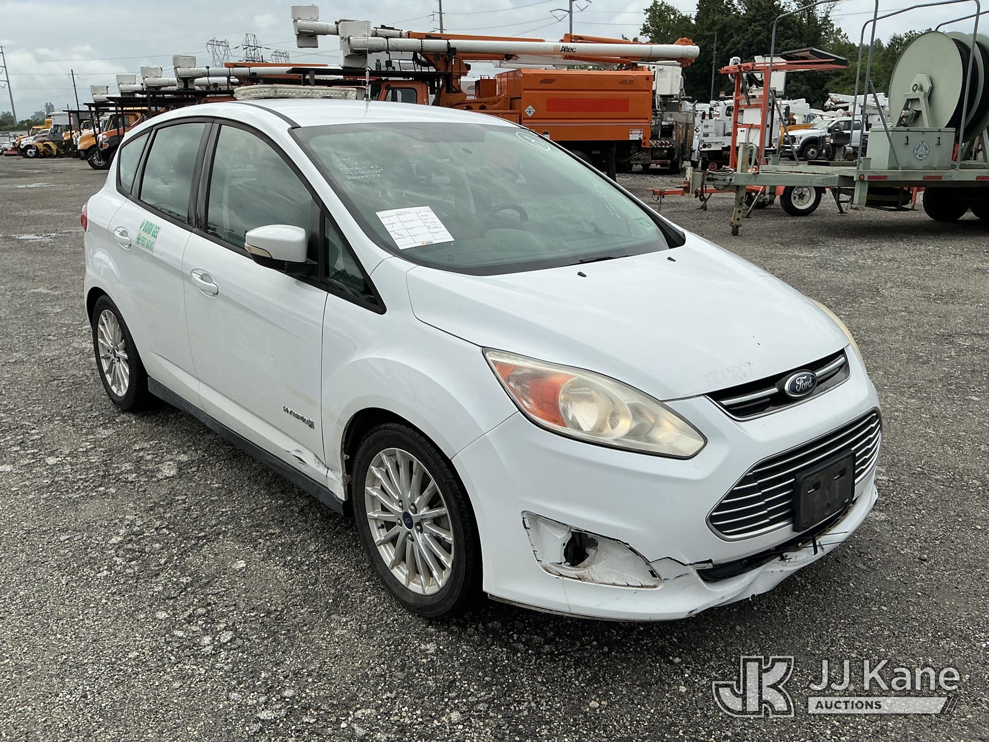 2015 Ford C-Max Hybrid 4-Door Hatch Back (1632931) - photo 2