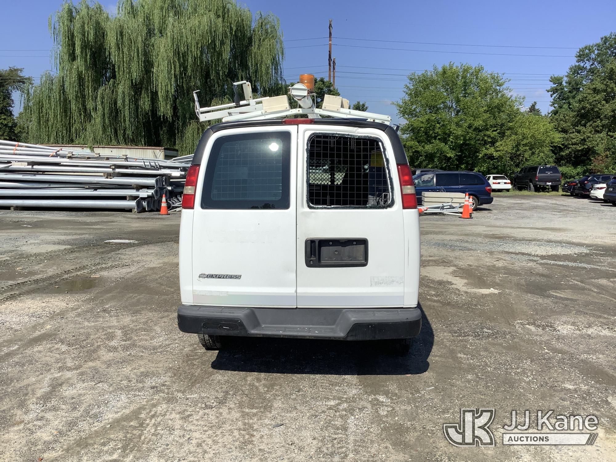 2007 Chevrolet Express Cargo Van (1633040) - photo 3