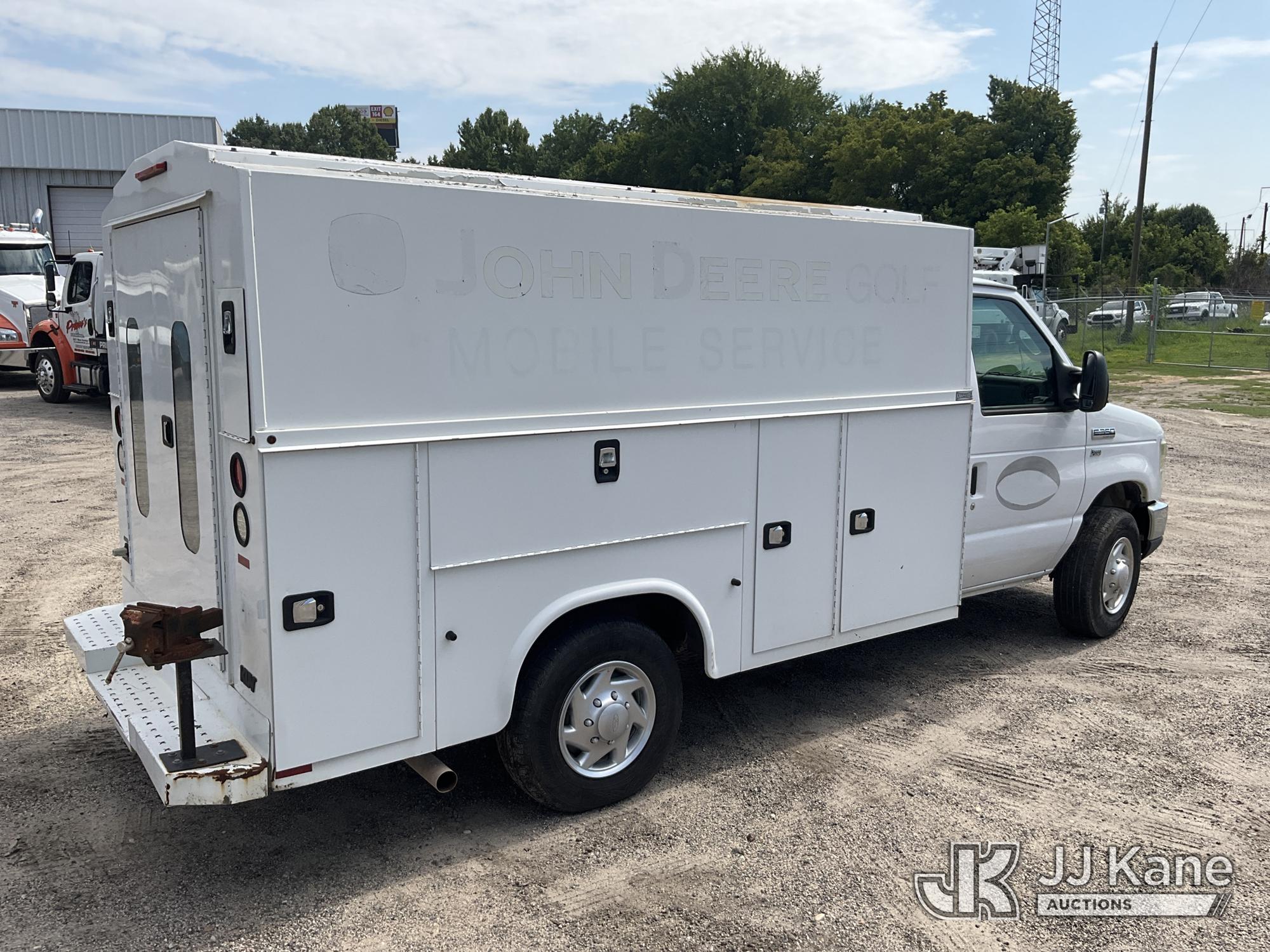 2016 Ford E350 Cutaway Service Van (1633061) - photo 3