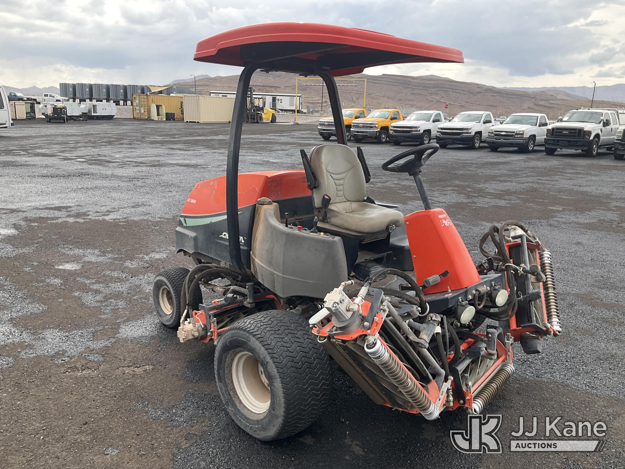 2006 Jacobsen LF-3800 Zero Turn Riding Mower (1633066) - photo 2