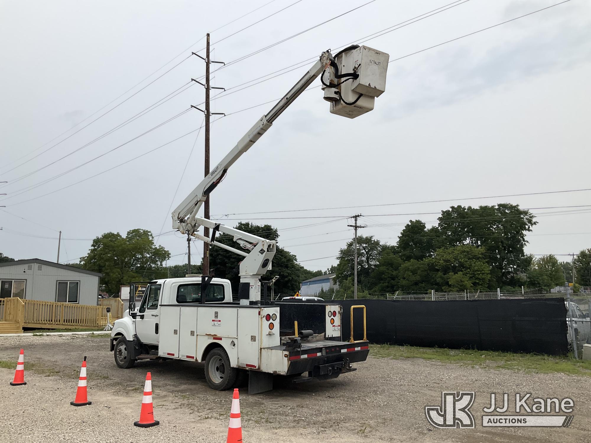 Versalift SST40EIH Articulating & Telescopic Bucket Truck On 2014 International TerraStar Utility Truck (1633217) - photo 4