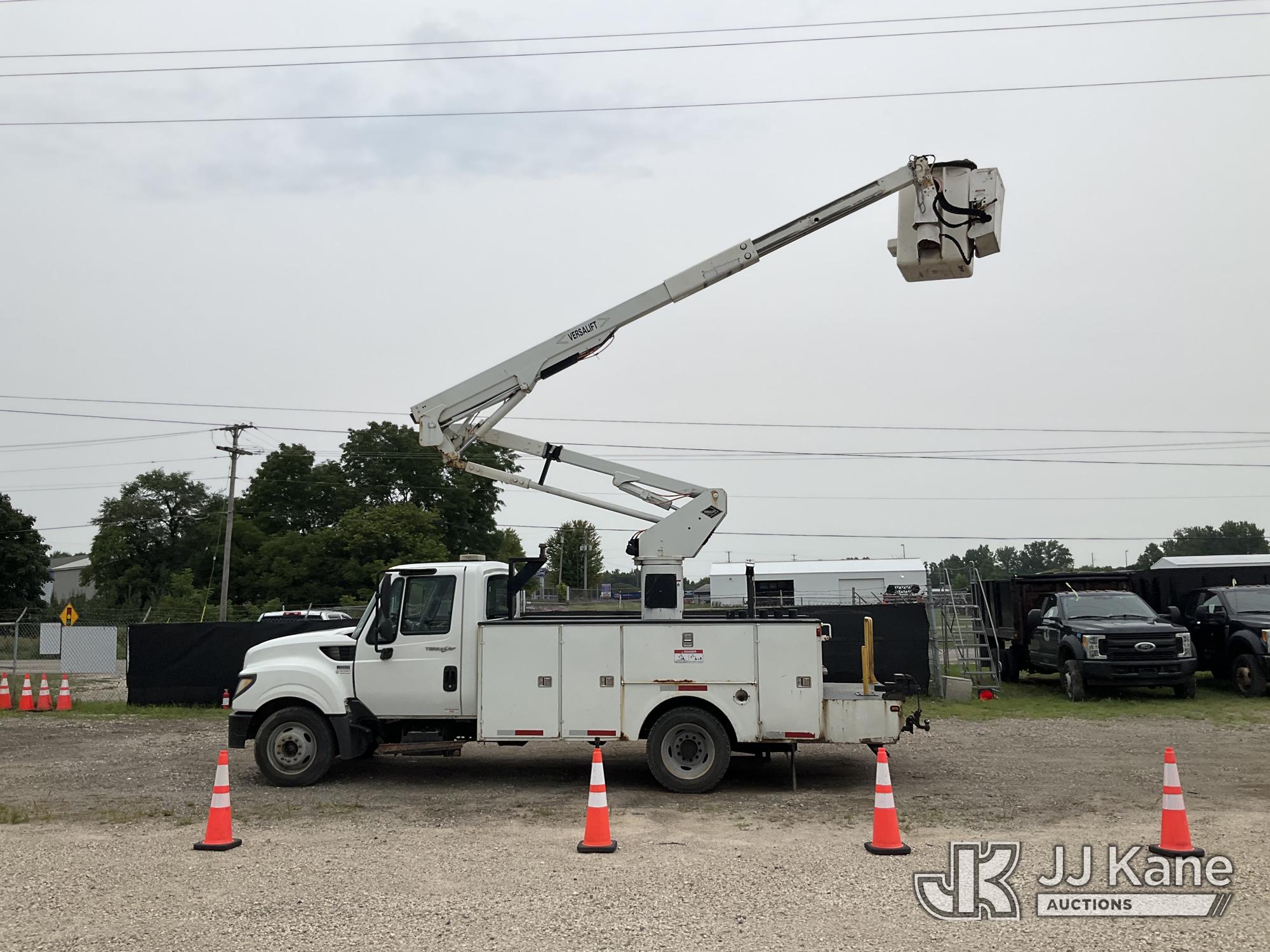 Versalift SST40EIH Articulating & Telescopic Bucket Truck On 2014 International TerraStar Utility Truck (1633217) - photo 5