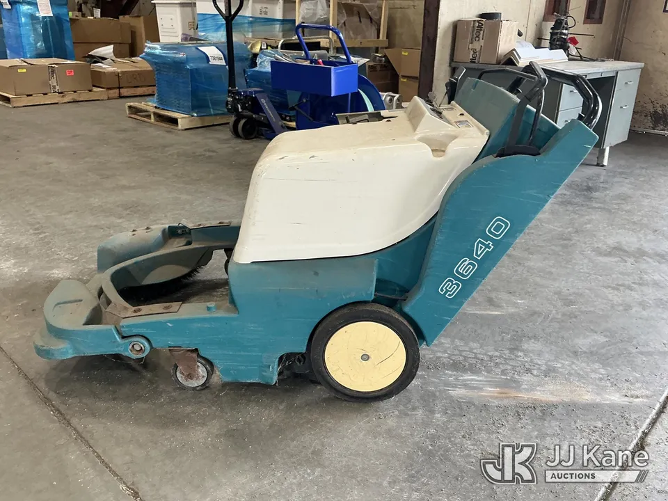 Tennant 3640 floor sweeper (1633499)