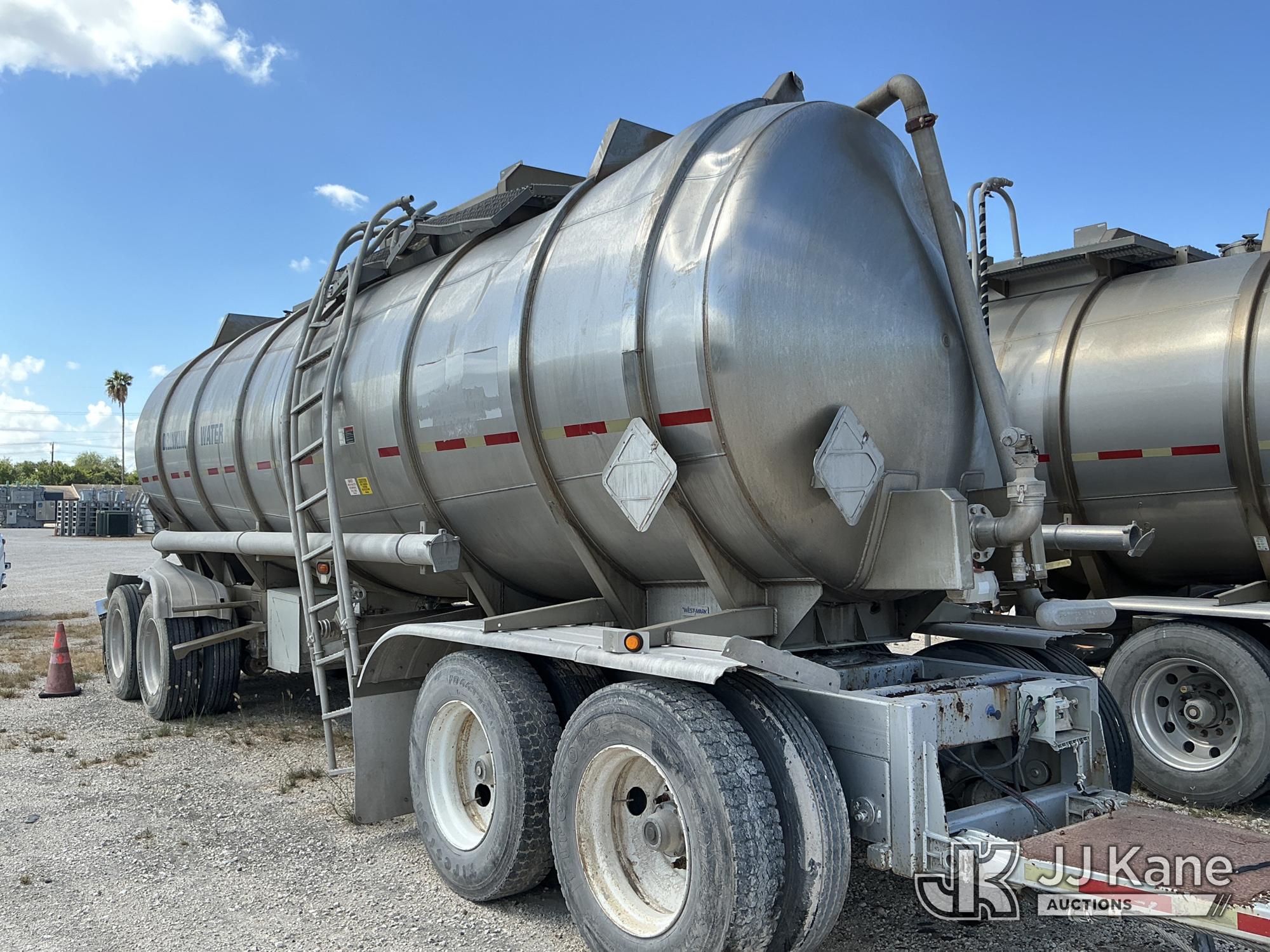 2015 West-Mark Water Tank Trailer (1633698) - photo 2