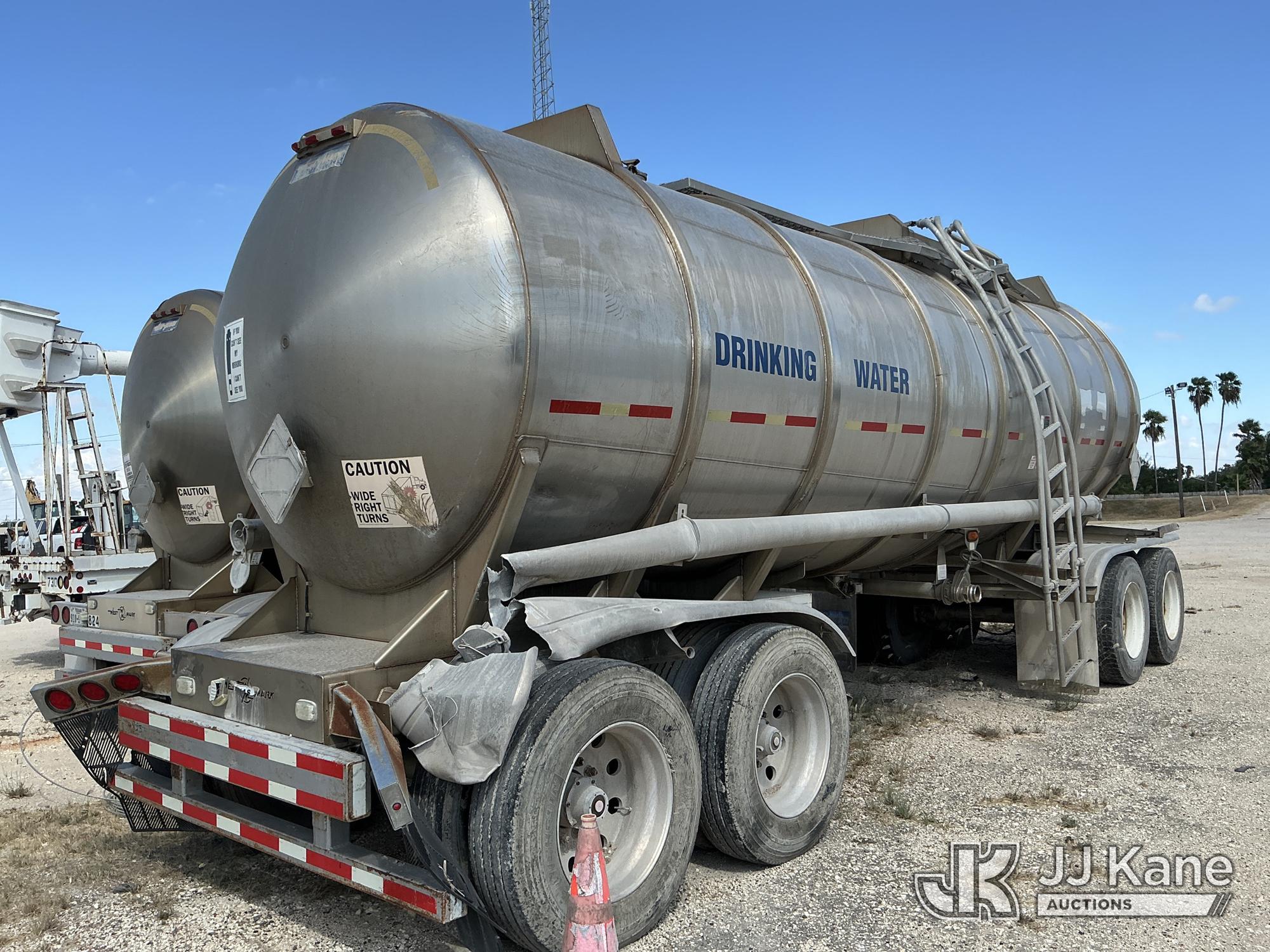 2015 West-Mark Water Tank Trailer (1633698) - photo 3