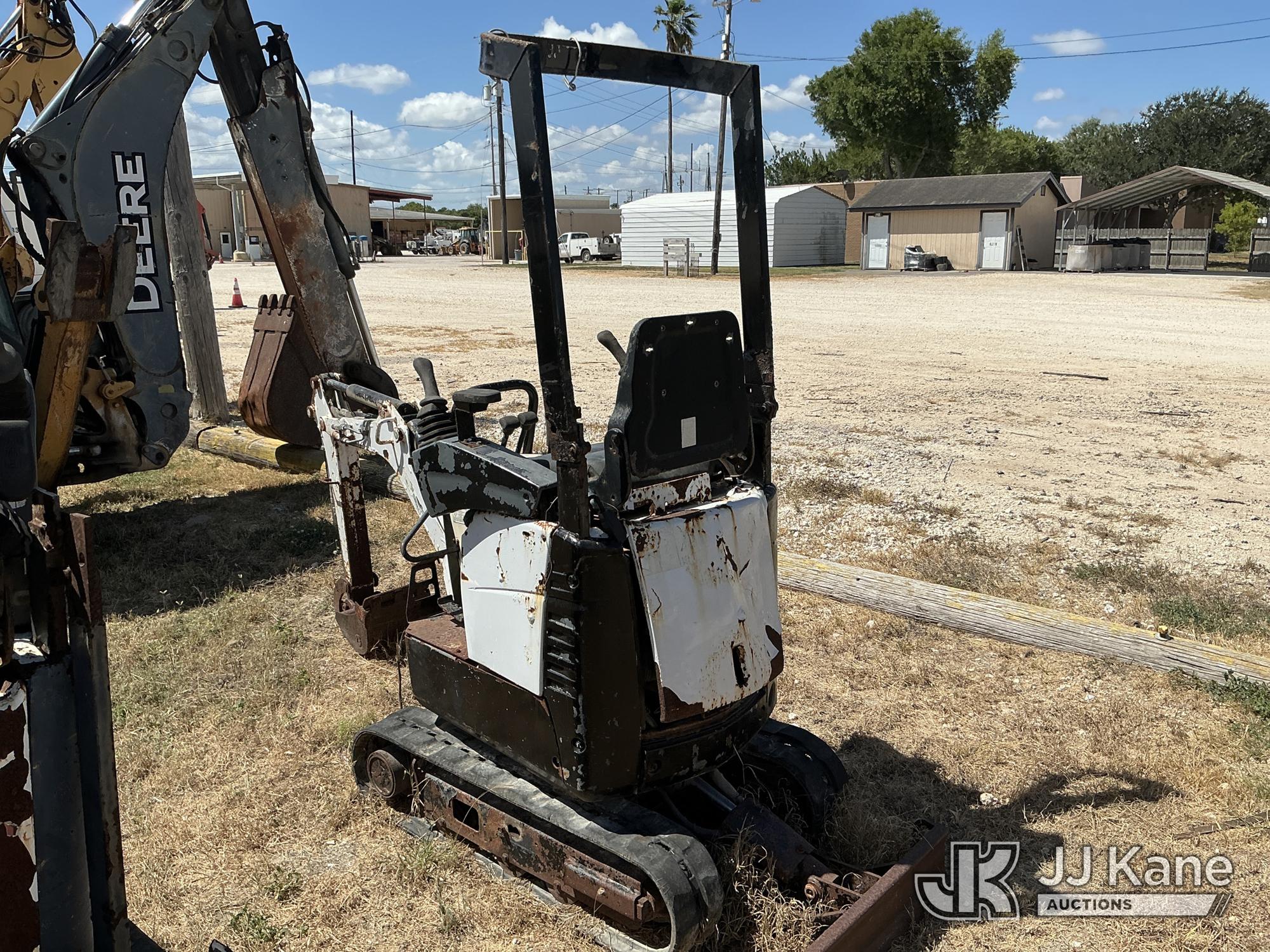 2012 Bobcat 418A Mini Hydraulic Excavator (1633705) - photo 4