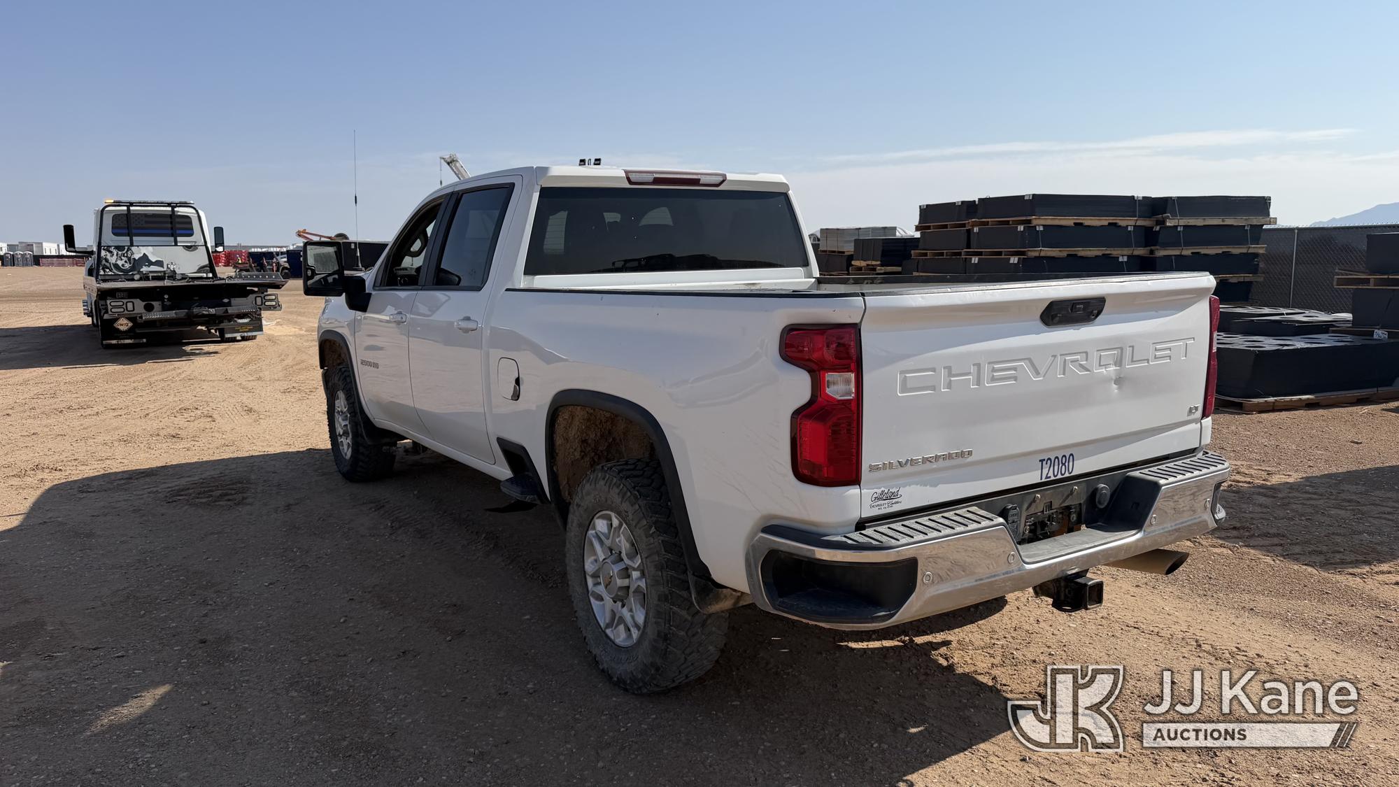 2021 Chevrolet Silverado 2500HD Crew-Cab Pickup Truck (1633767) - photo 4