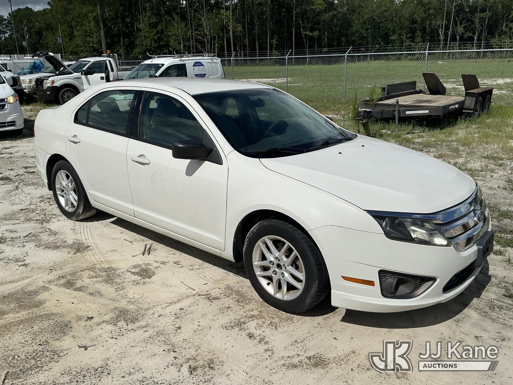 2010 Ford Fusion 4-Door Sedan (1633917) - photo 2