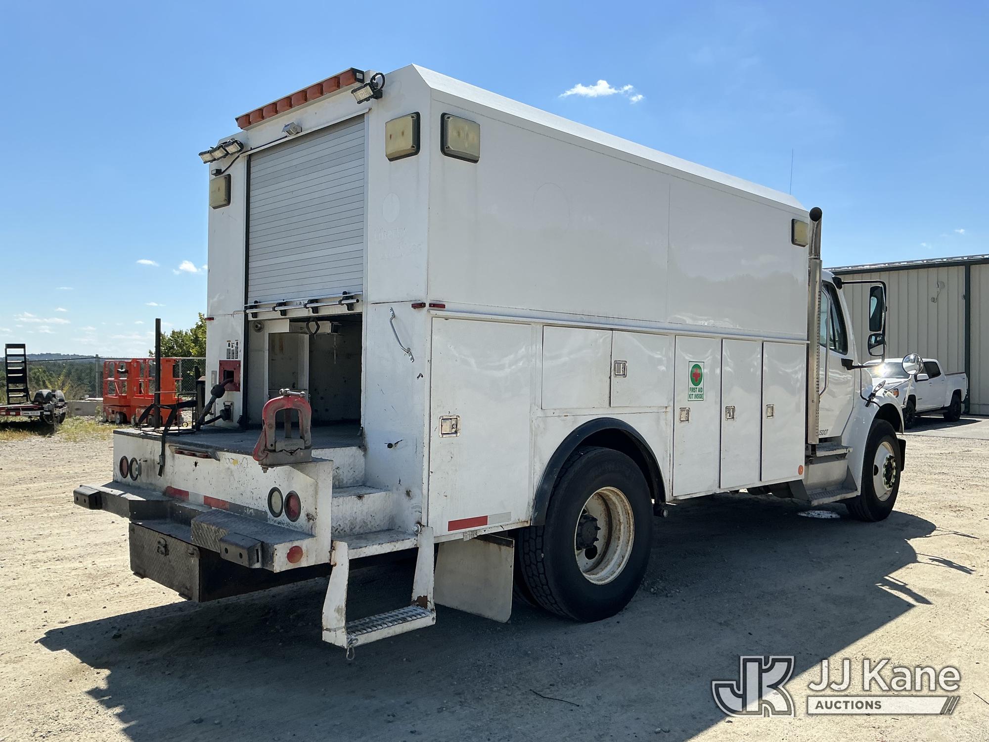 2011 Freightliner M2 106 Enclosed Utility/Air Compressor Truck (1633935) - photo 3