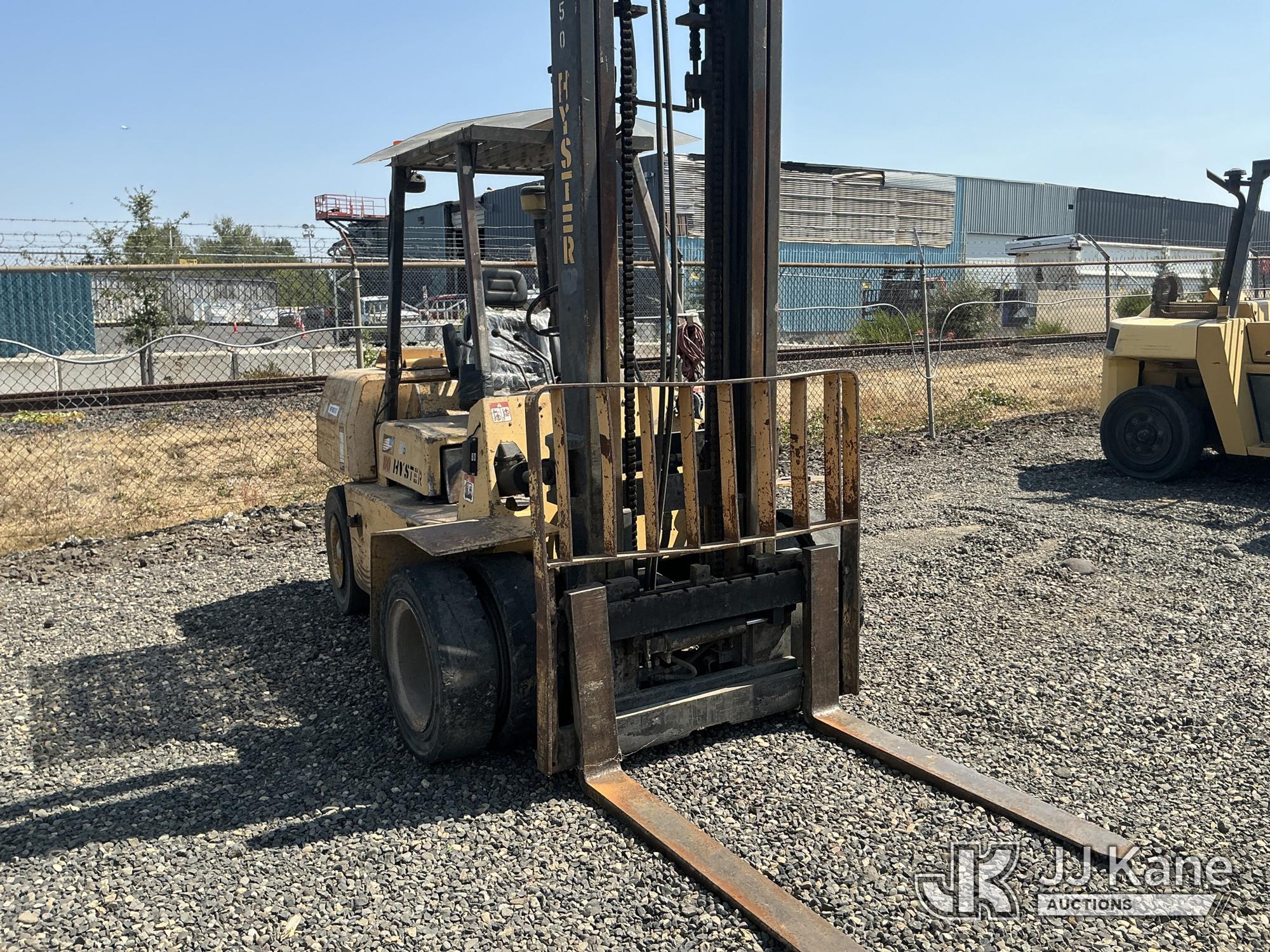 1991 Hyster H80XL Solid Tired Forklift (1634030) - photo 2