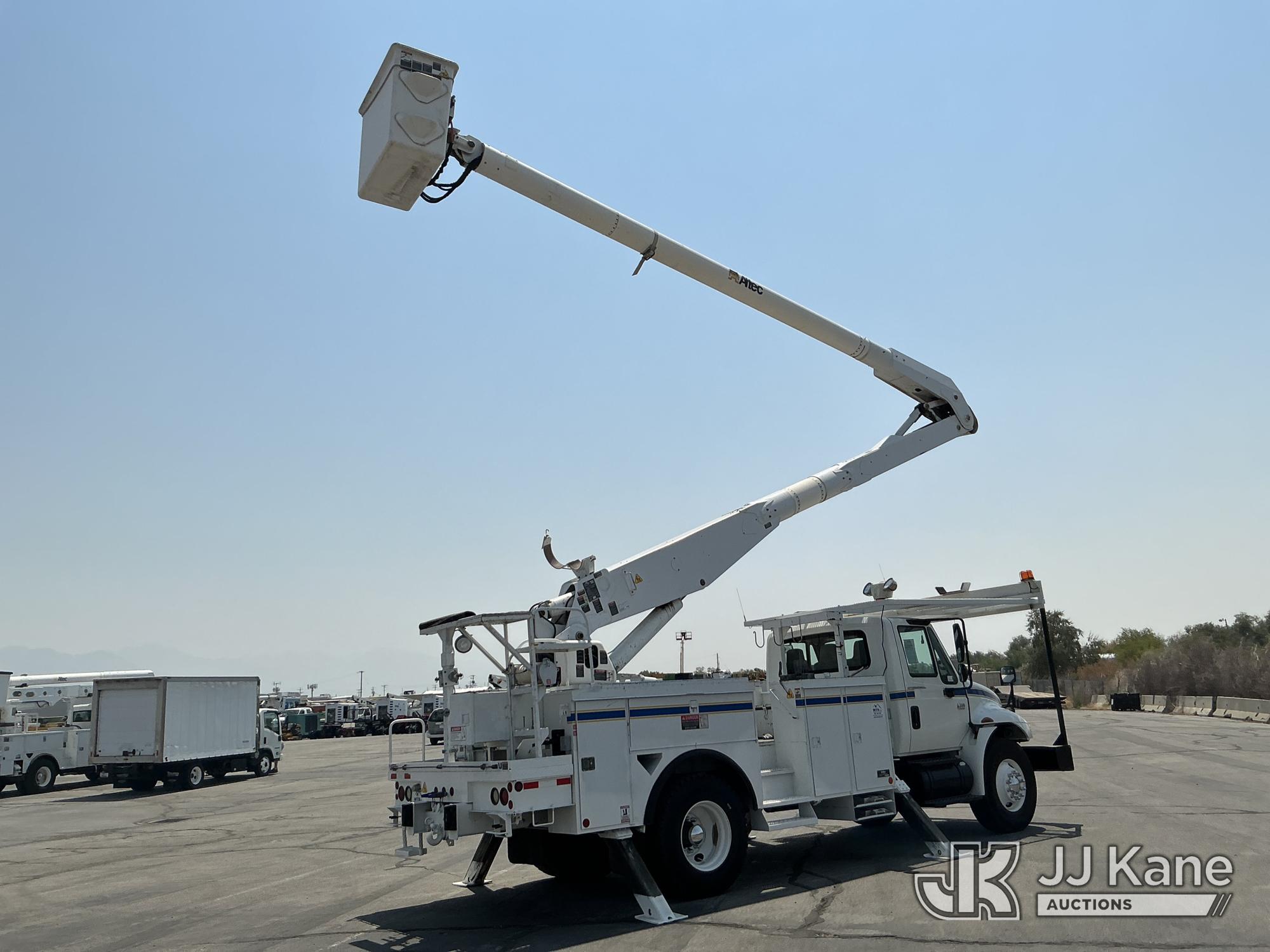 Altec AA755L Bucket Truck On 2003 International 4300 Utility Truck (1634103) - photo 3