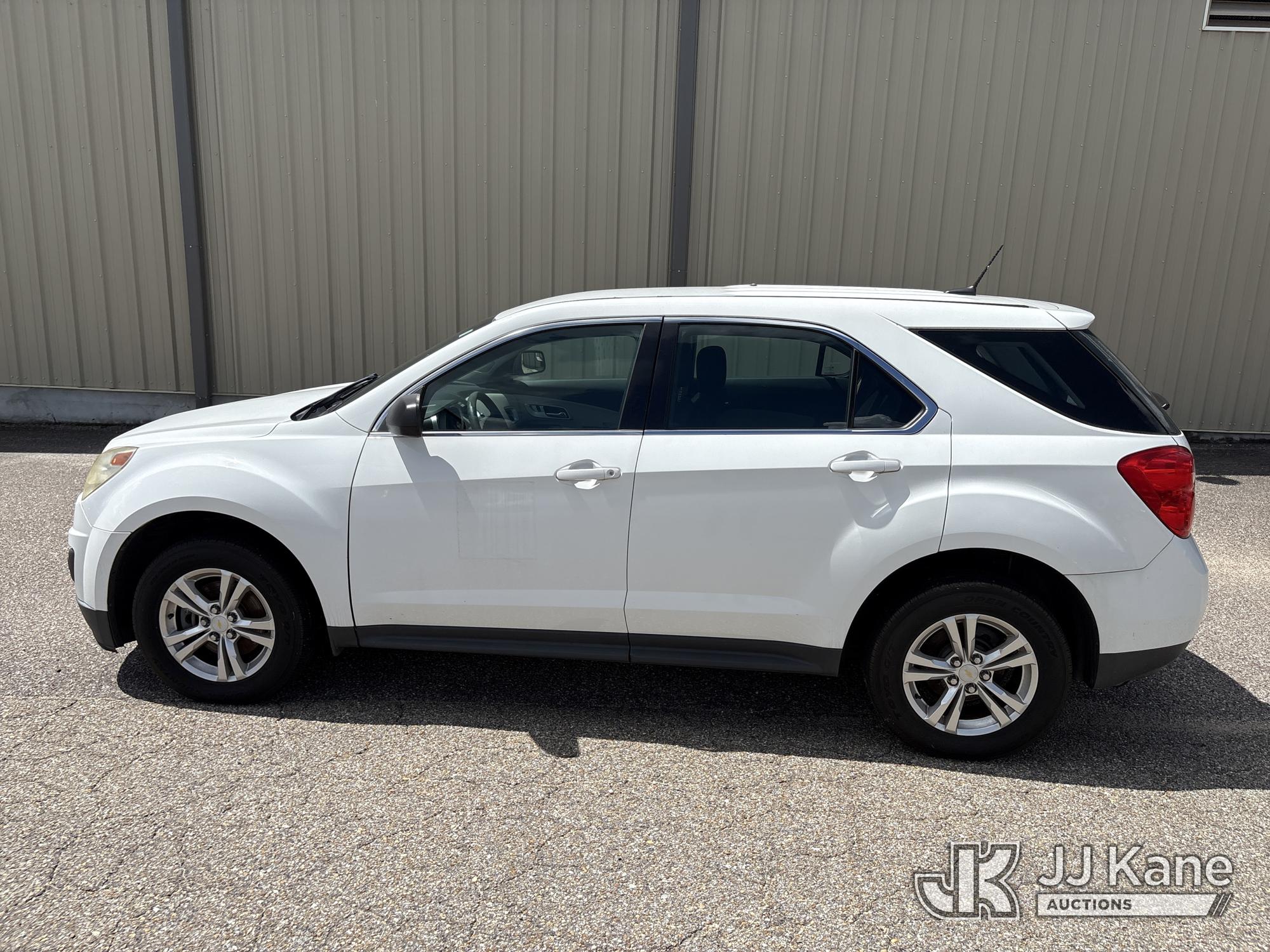 2013 Chevrolet Equinox 4-Door Sport Utility Vehicle (1634617) - photo 2