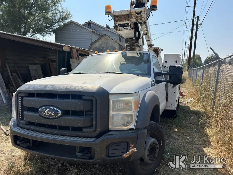 Altec AT235 Articulating & Telescopic Non-Insulated Bucket Truck On 2012 Ford F-450 SD Service Truck (1634808)