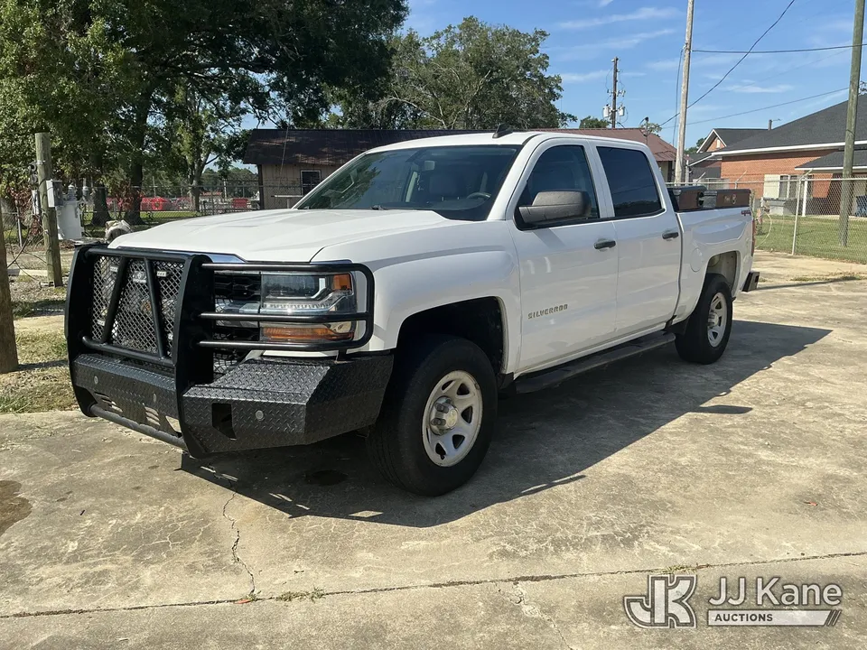 2018 Chevrolet Silverado 1500 Crew-Cab Pickup Truck (1634902)