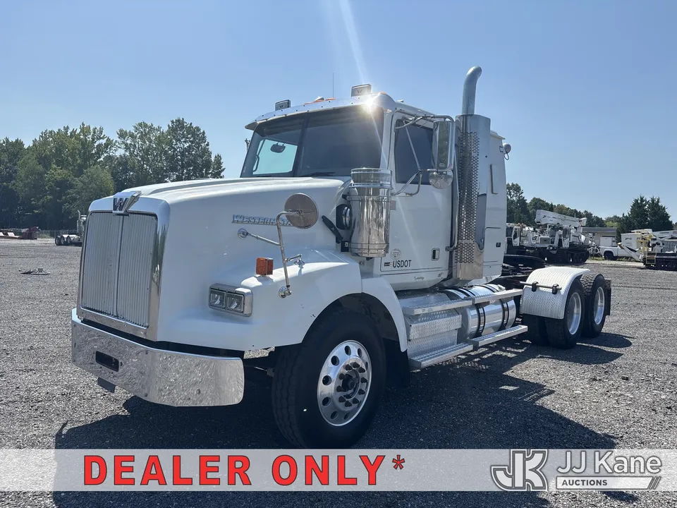 2011 Western Star Trucks 4900 SA T/A Truck Tractor (1634935)