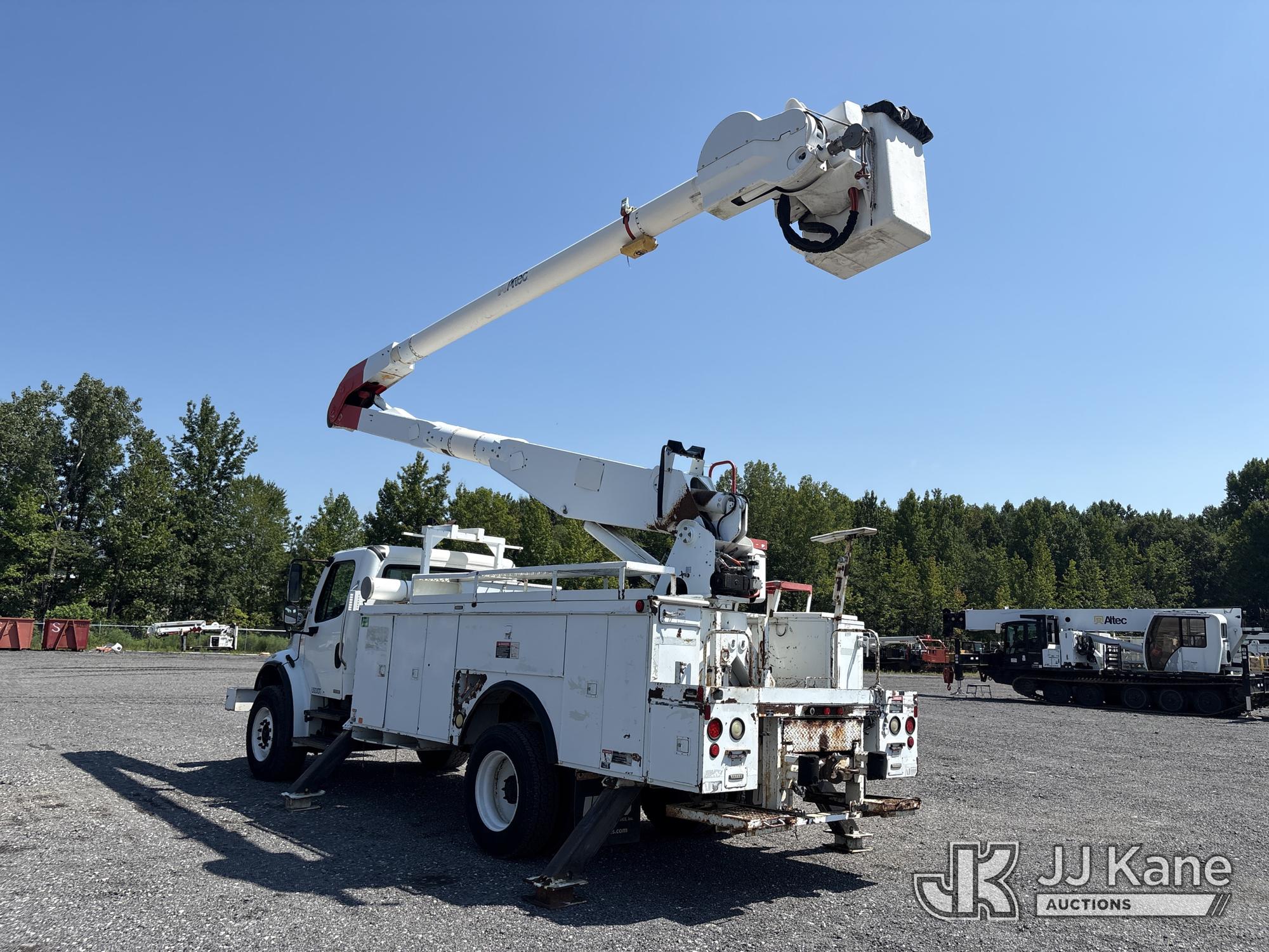 Altec AA755L Material Handling Bucket Truck On 2007 Freightliner M2 106 Utility Truck (1634955) - photo 4