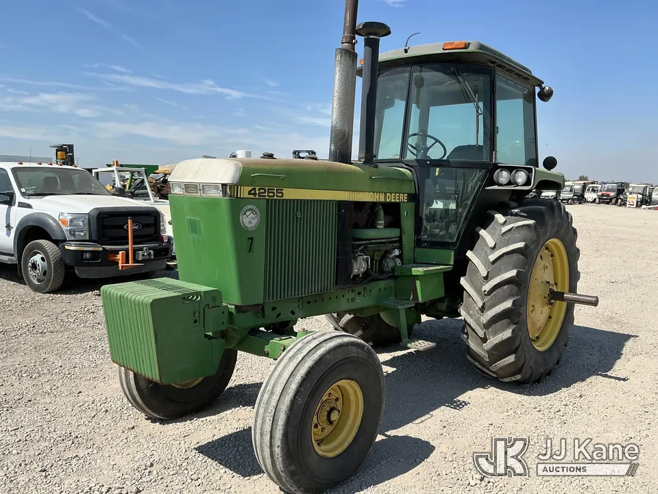 1989 John Deere 4255 Utility Tractor (1634964)