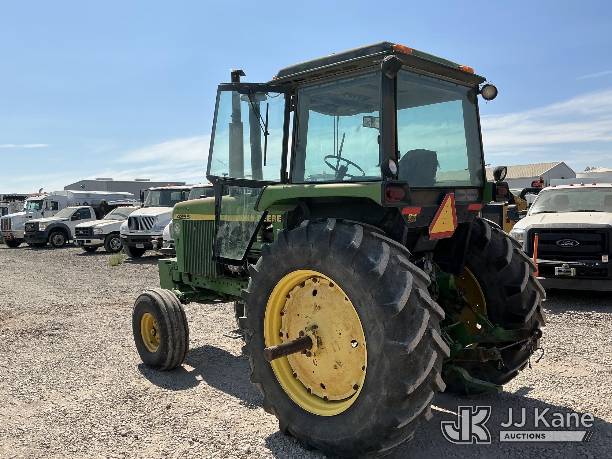 1989 John Deere 4255 Utility Tractor (1634964) - photo 4