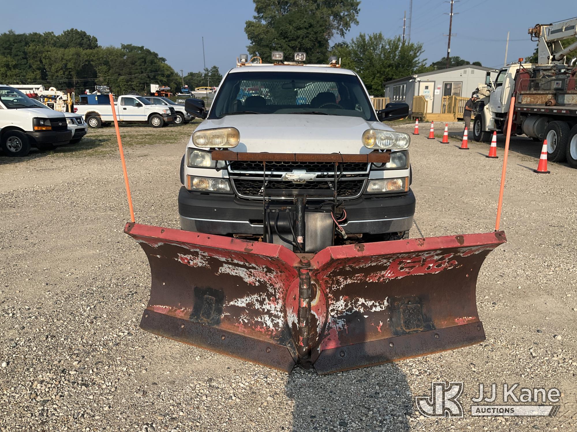 2007 Chevrolet Silverado Classic 3500 Extended-Cab Pickup Truck (1635094) - photo 2