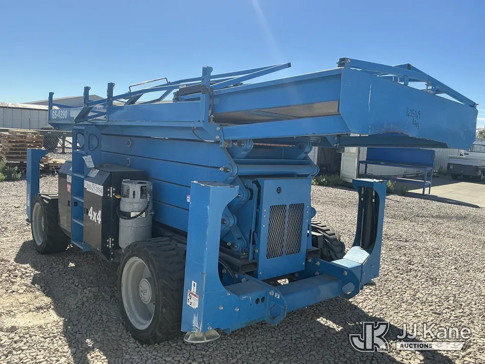 2018 Genie GS4390 Self-Propelled Scissor Lift (1635169)
