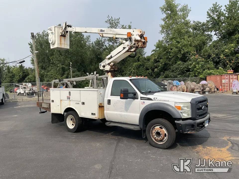 Altec AT235 Articulating & Telescopic Non-Insulated Bucket Truck On 2012 Ford F450 Service Truck (1635170)