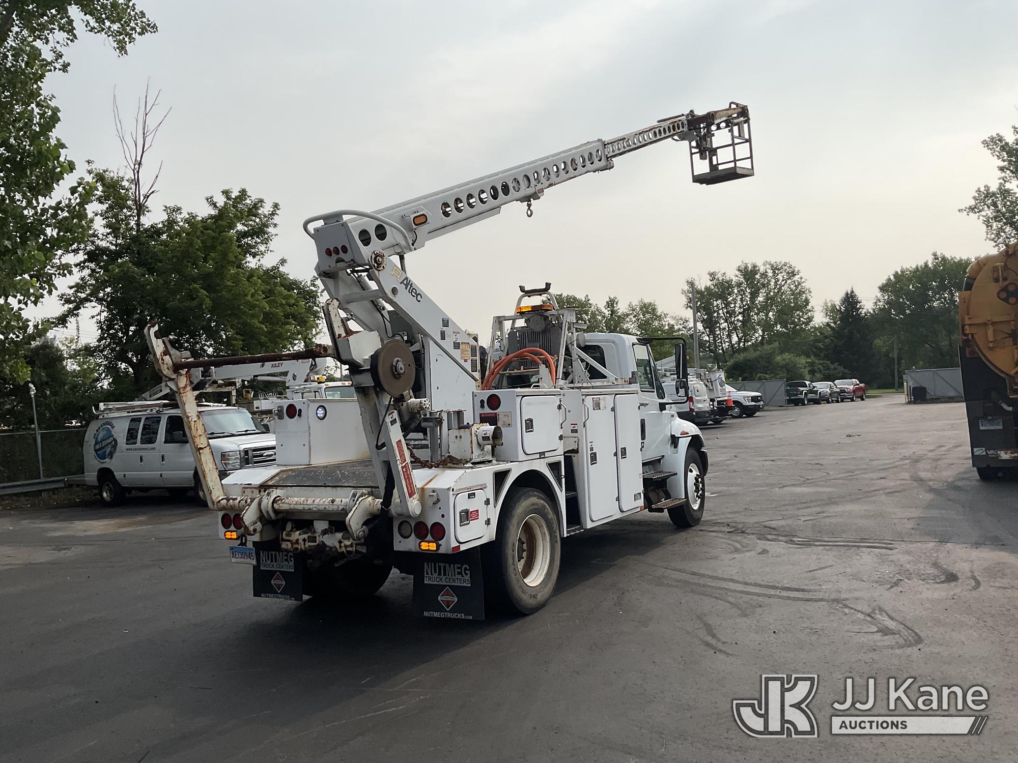 Altec AT40-C Telescopic Non-Insulated Cable Placing Bucket Truck On 2013 International 4300 Utility Truck (1635171) - photo 3