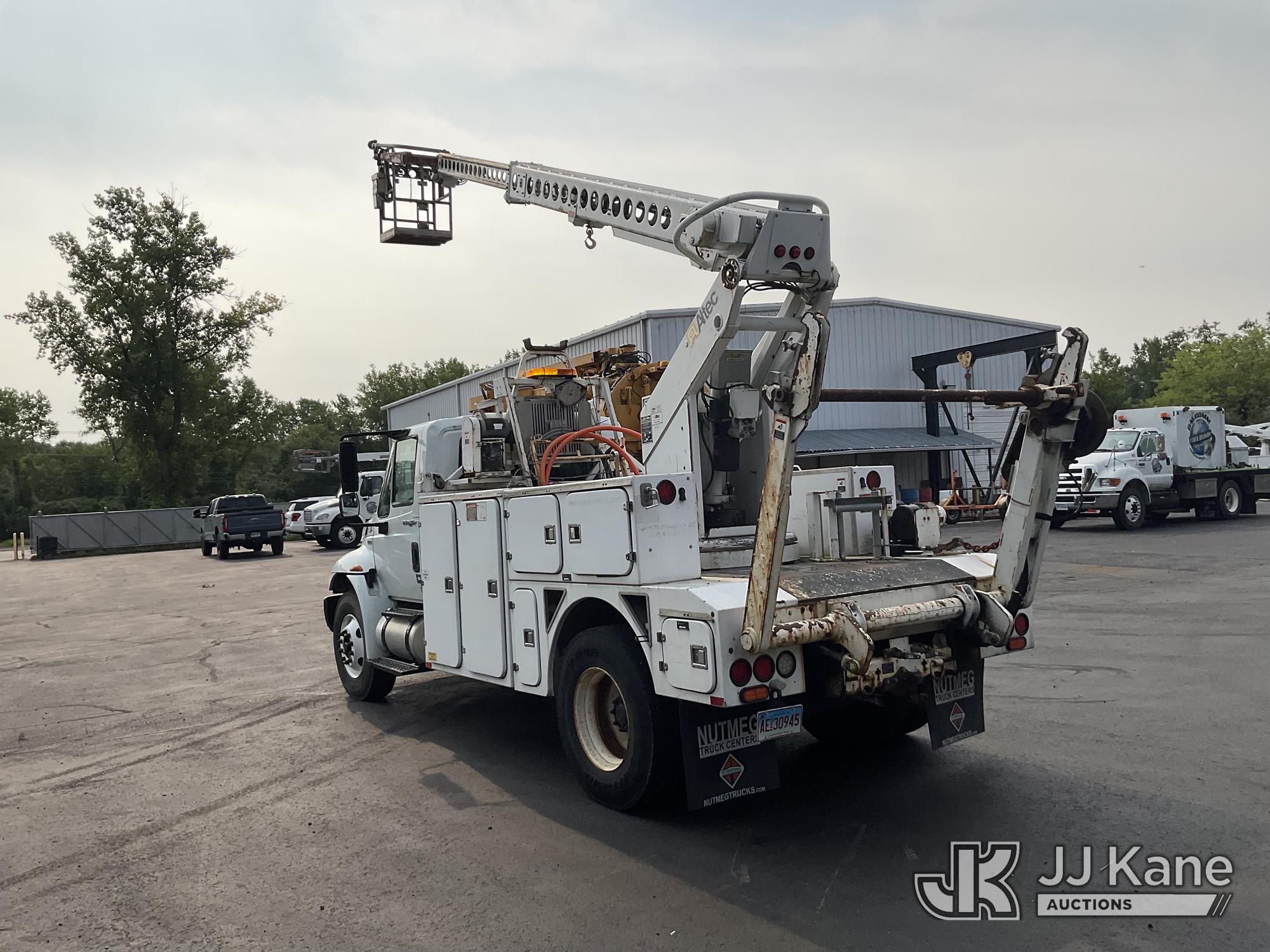 Altec AT40-C Telescopic Non-Insulated Cable Placing Bucket Truck On 2013 International 4300 Utility Truck (1635171) - photo 4