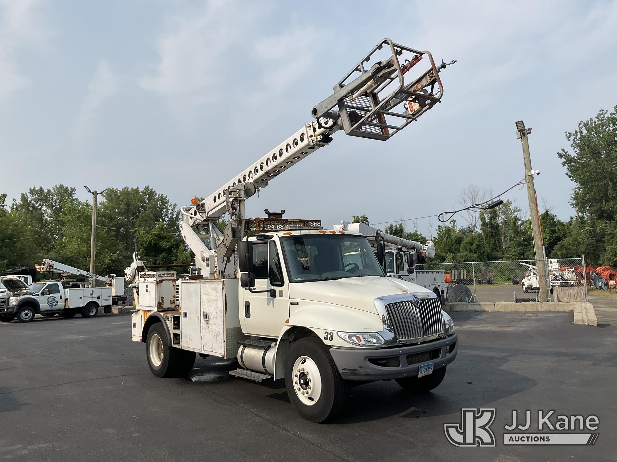 Altec T40C Telescopic Non-Insulated Cable Placing Bucket Truck On 2008 International 4300 Utility Truck (1635173) - photo 2